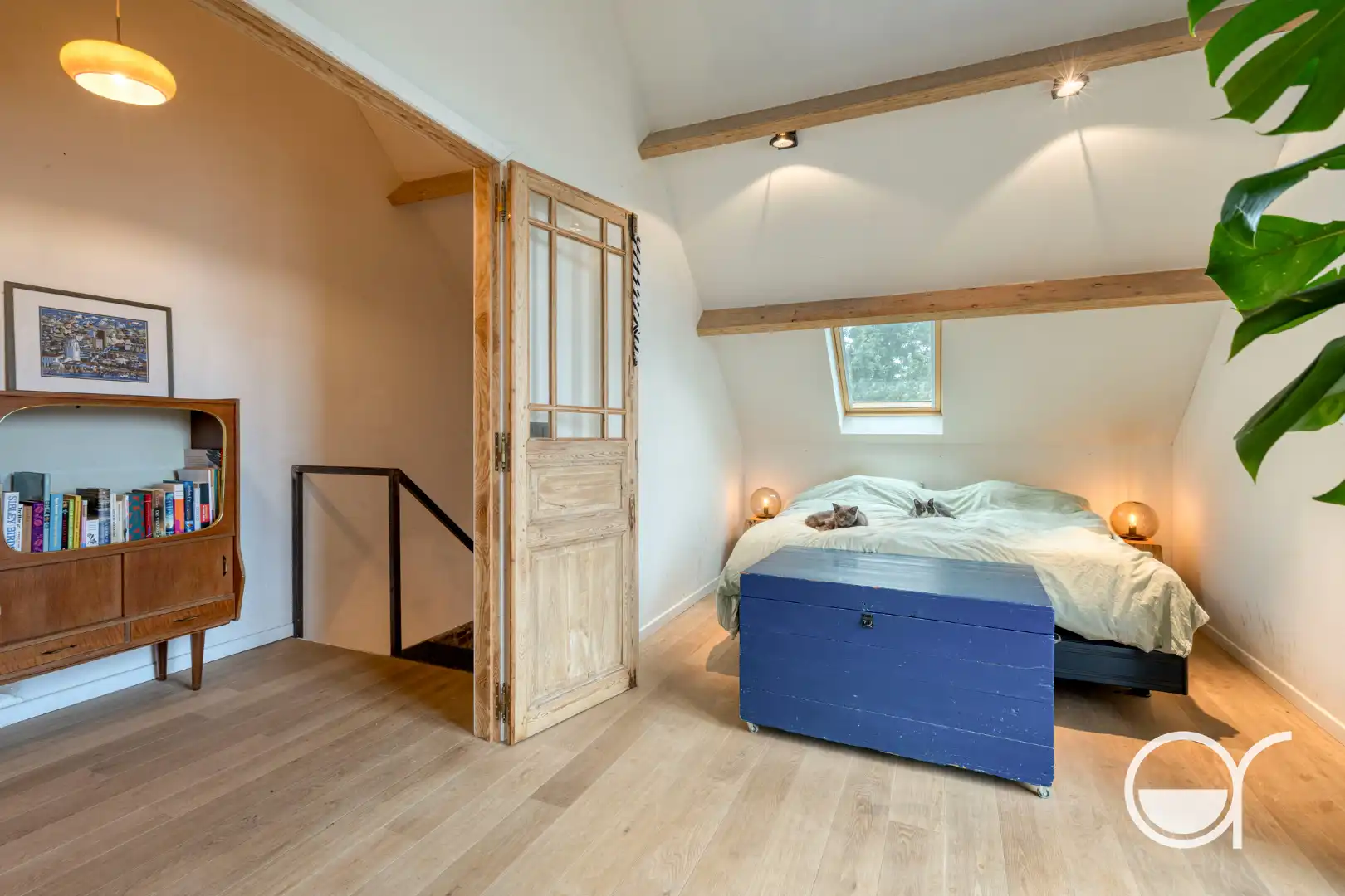 Karaktervolle, volledig gerenoveerde woning met oog voor detail en kwaliteit foto 26