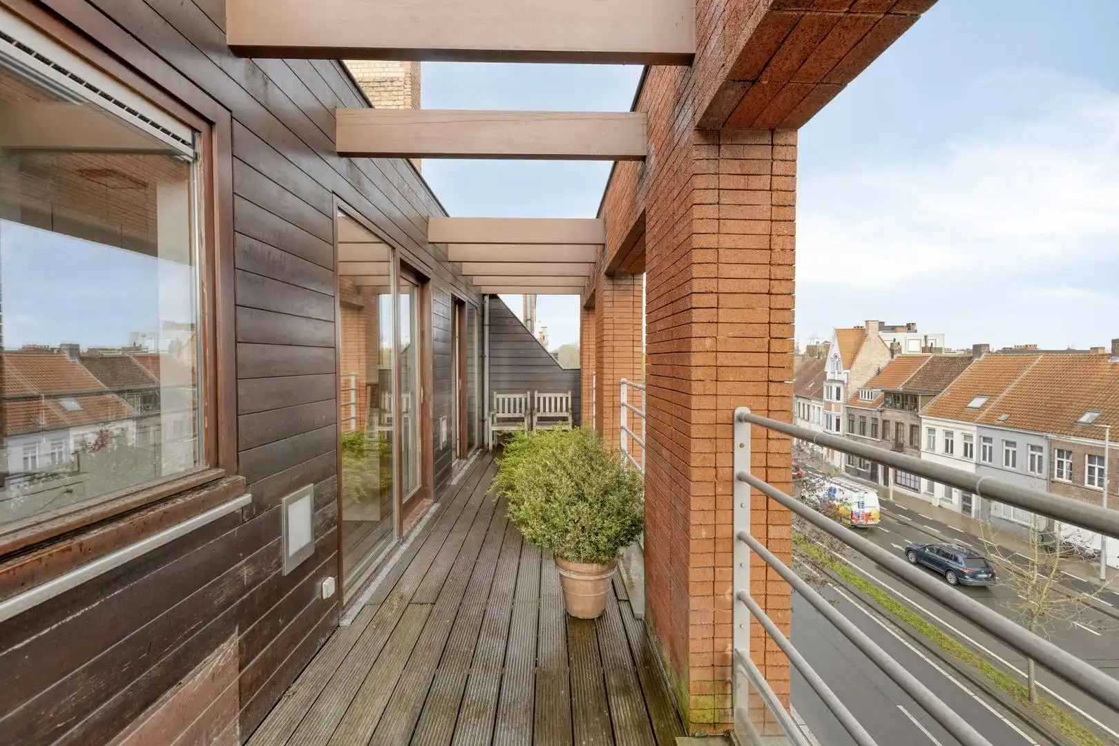 Lichtrijk appartement met 3 slaapkamers te koop in Brugge foto 7