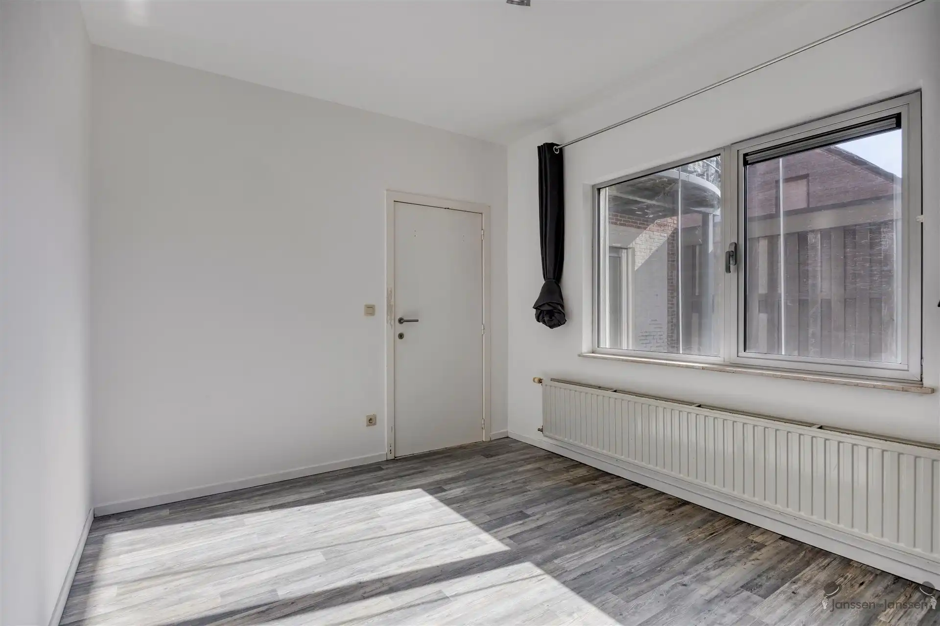 Rustig gelegen gelijkvloers appartement te Leopoldsburg foto 20