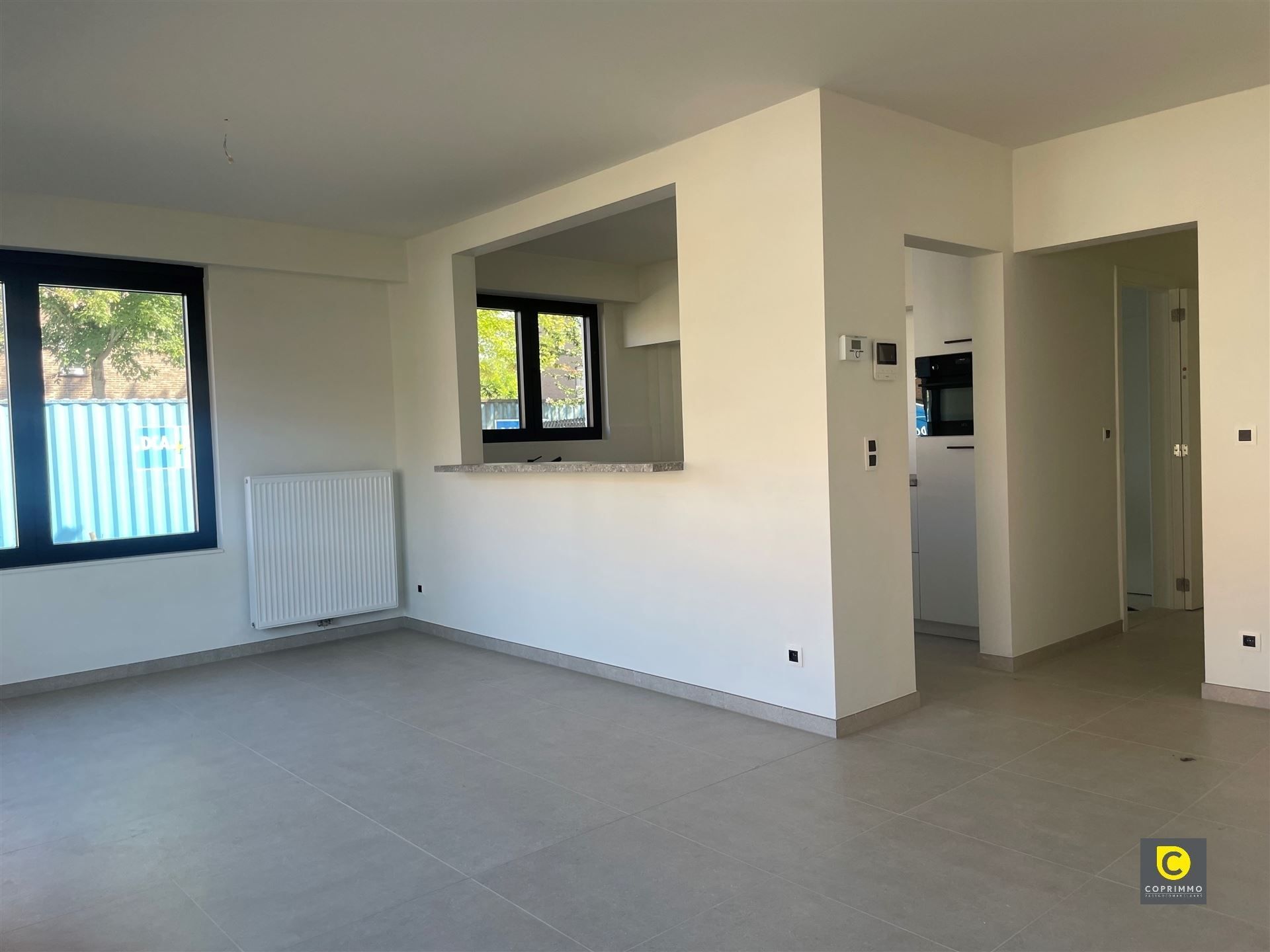 Gelijkvloers app. 2 slk, tuin en P  foto 6