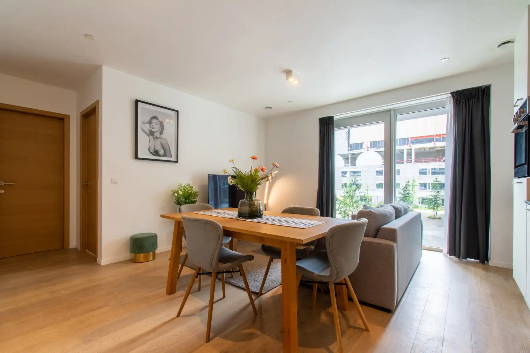 Gezellig 1-slaapkamer appartement met groot terras foto 4