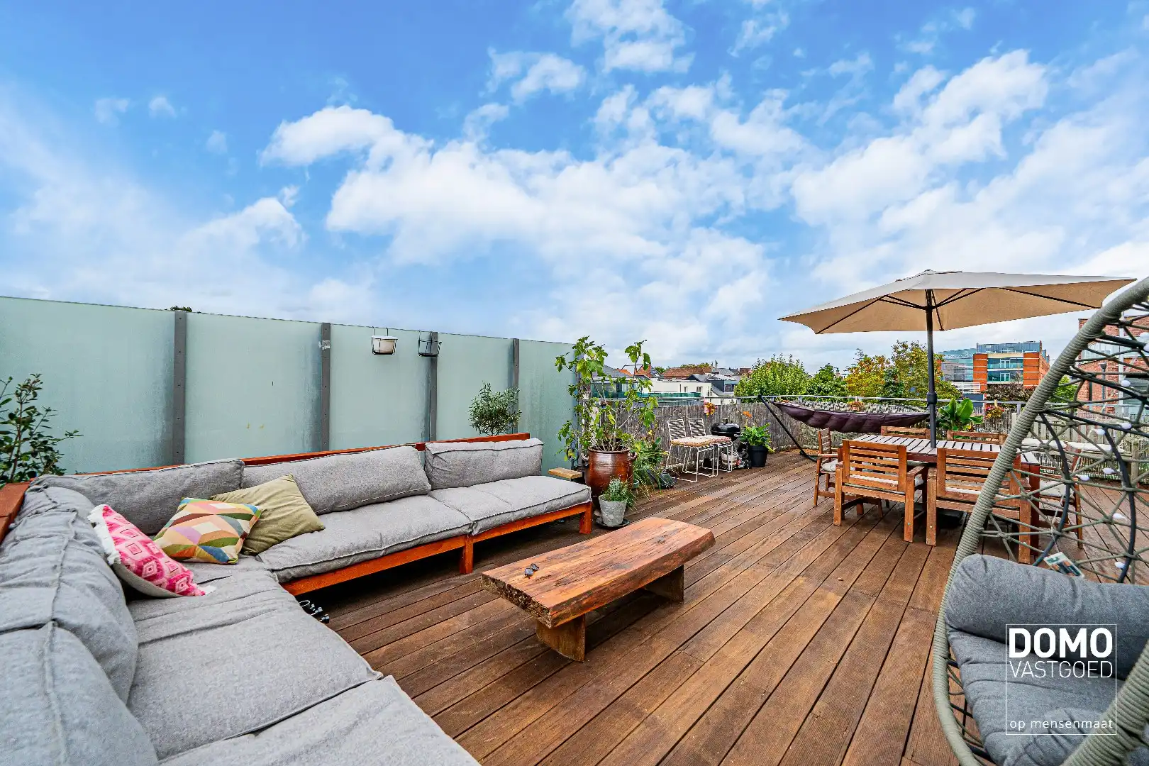 PRACHTIGE LOFT MET ROYAAL TERRAS OP TOPLOCATIE BINNEN DE GROTE RING VAN HASSELT foto 12