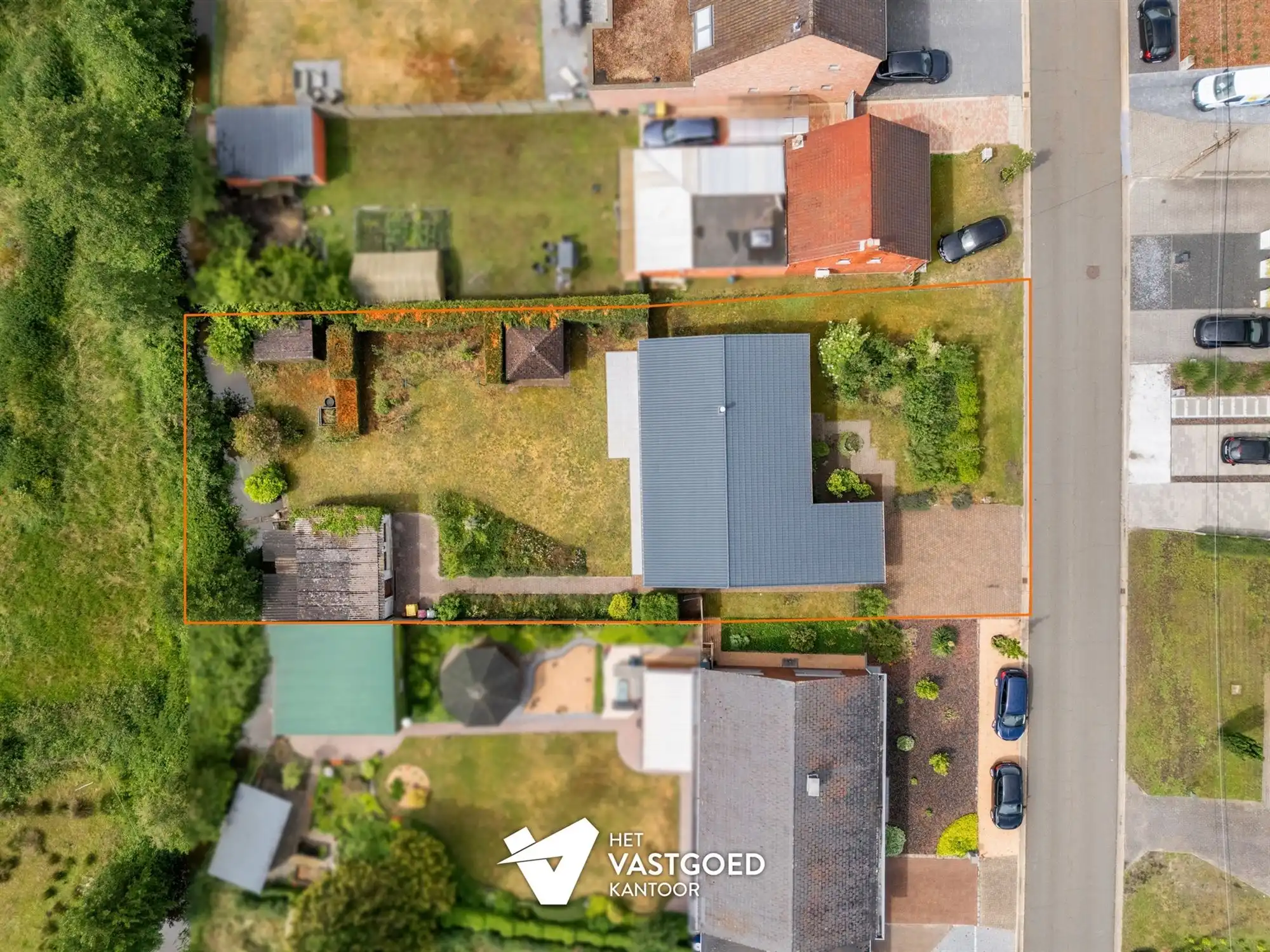 INSTAPKLARE, GELIIJKVLOERSE WONING OP TOP-LIGGING TEGEN NATUURGEBIED IN DOODLOPENDE STRAAT foto 25
