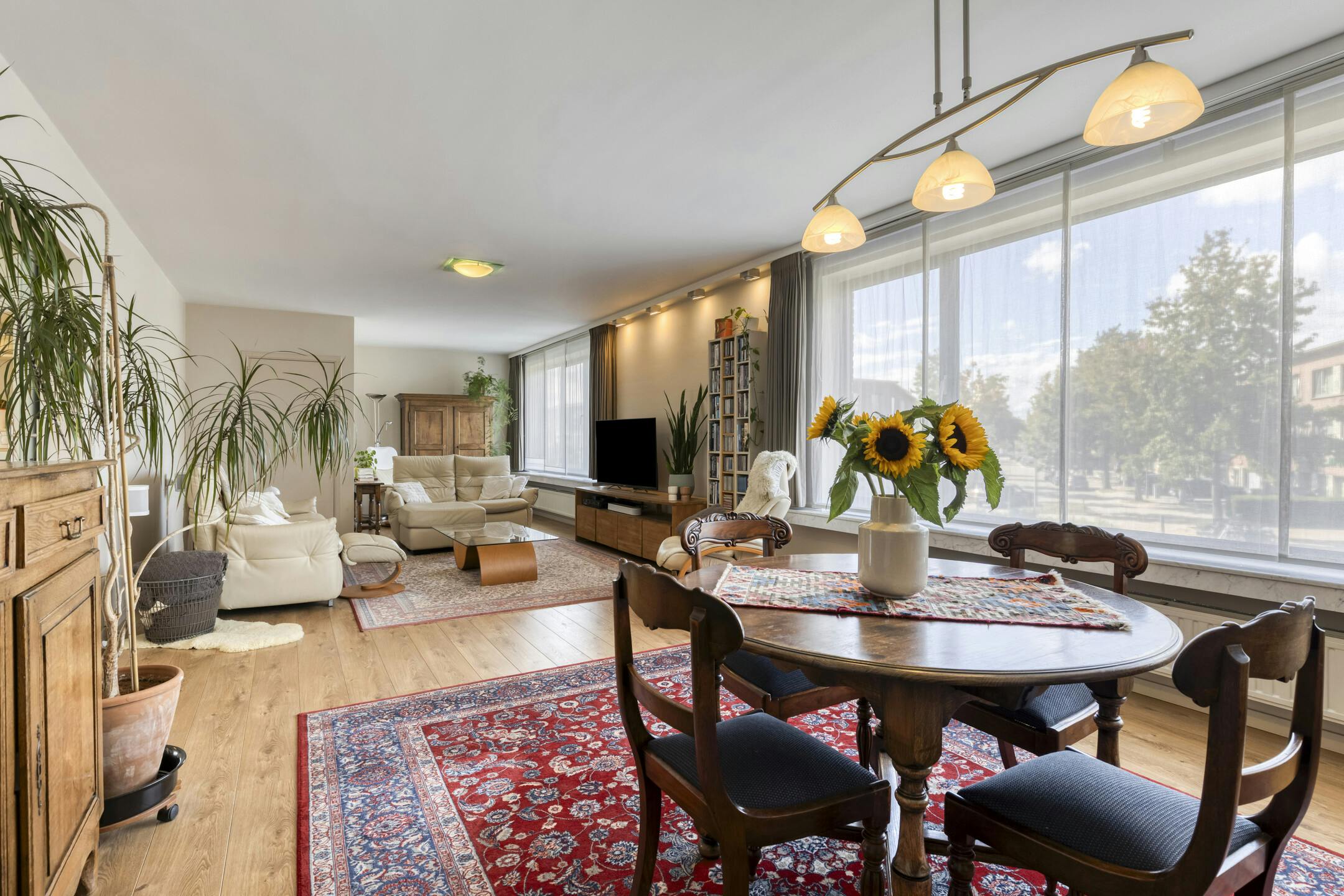 Uitzonderlijk huis met 6 slaapkamers te koop in Merksem foto 15