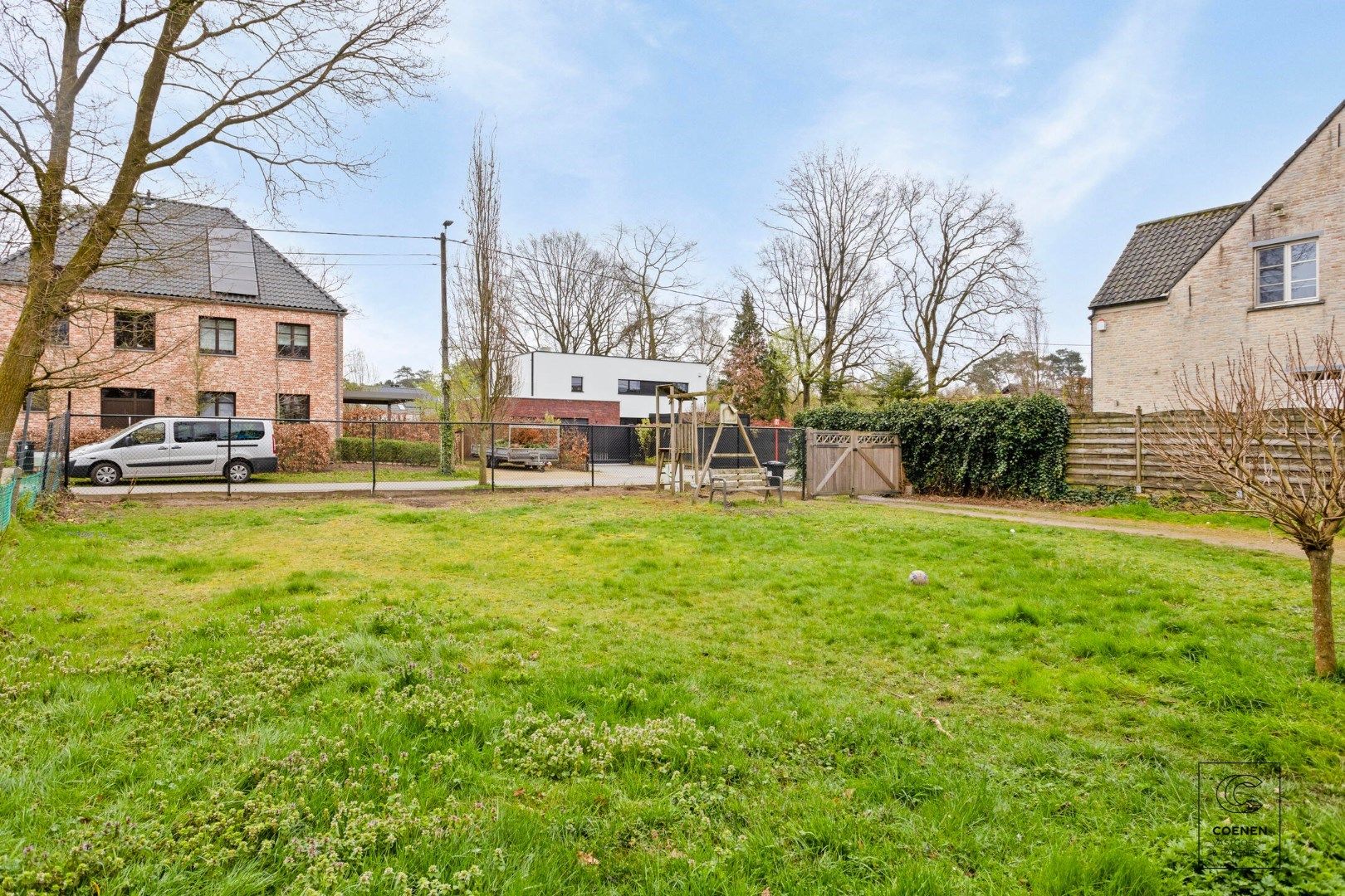 Volledig te renoveren gelijkvloerse woning met 4 slaapkamers, ruime en zonnige tuin op een zeer rustige locatie te Brecht. foto 30