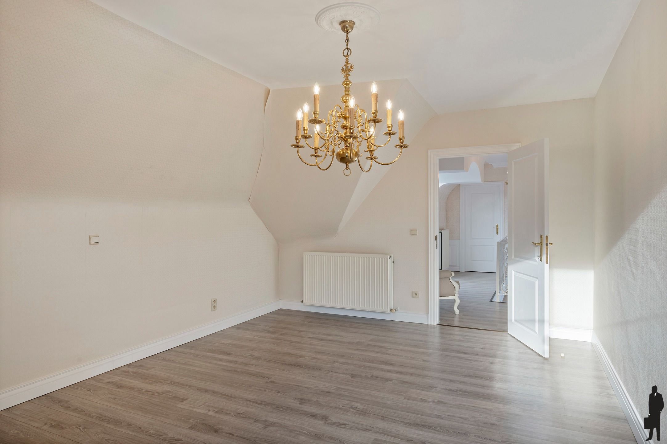 Buitengewone villa met 3 slpk. op 2.101m² nabij Postel foto 6