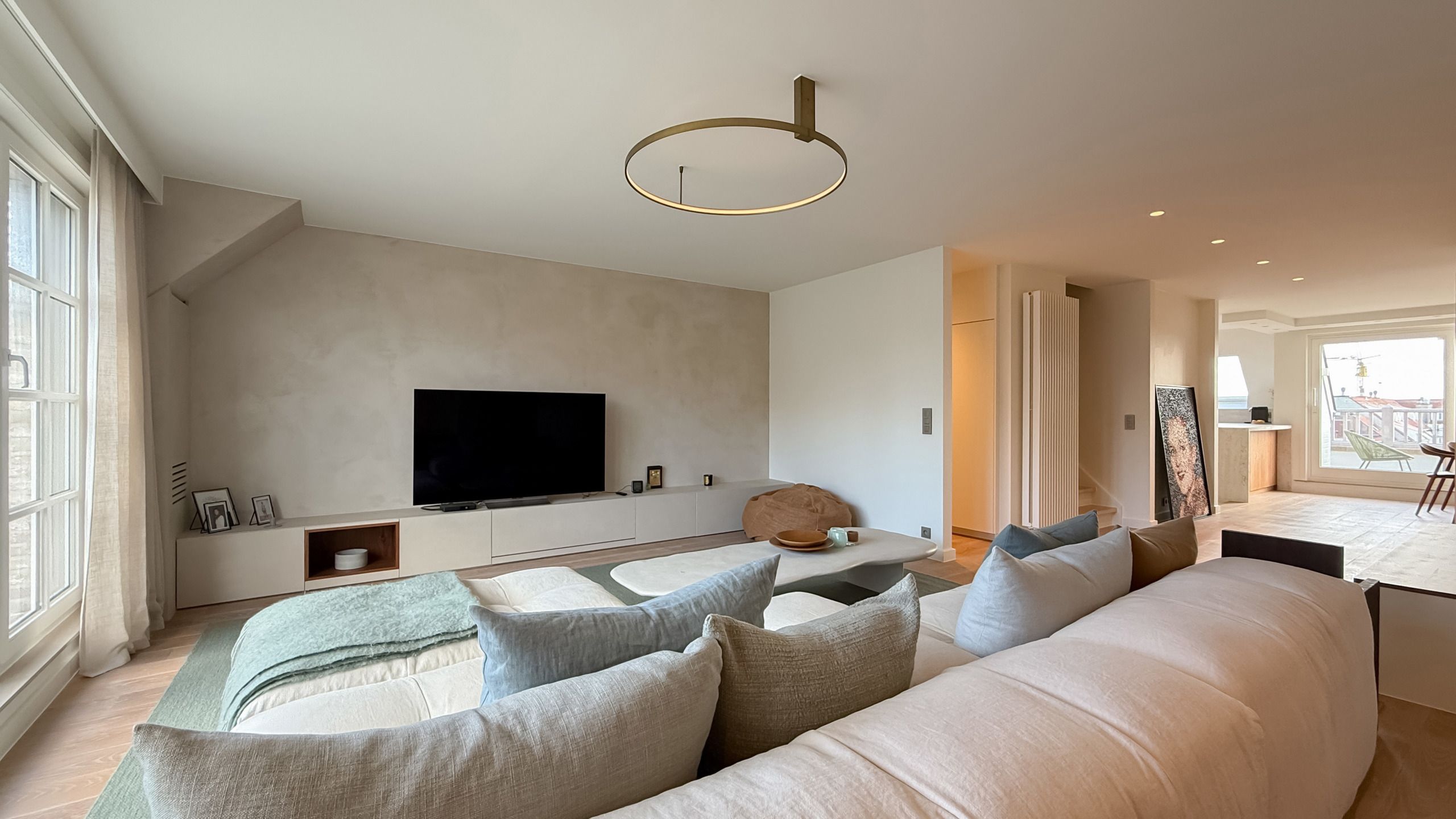 Stijlvol gerenoveerd duplexappartement / centrum van Knokke. foto 5