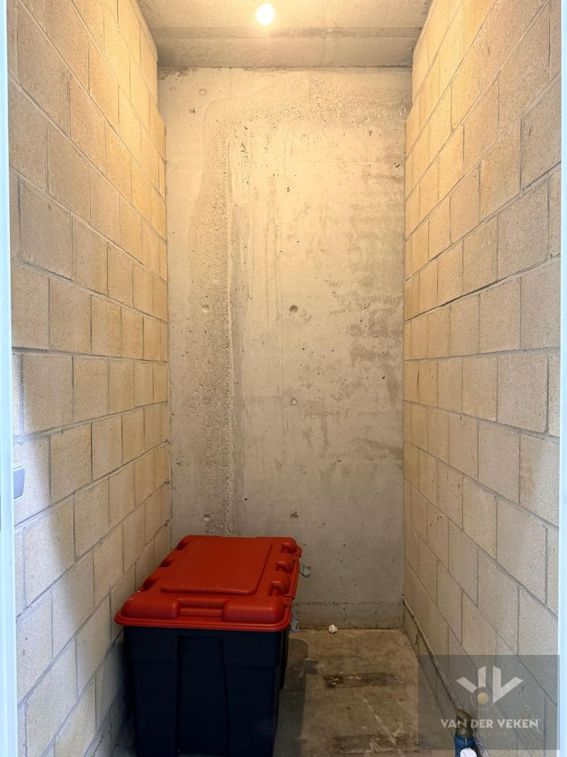 GEMEUBELD 2-SLAAPKAMER APPARTEMENT foto 13