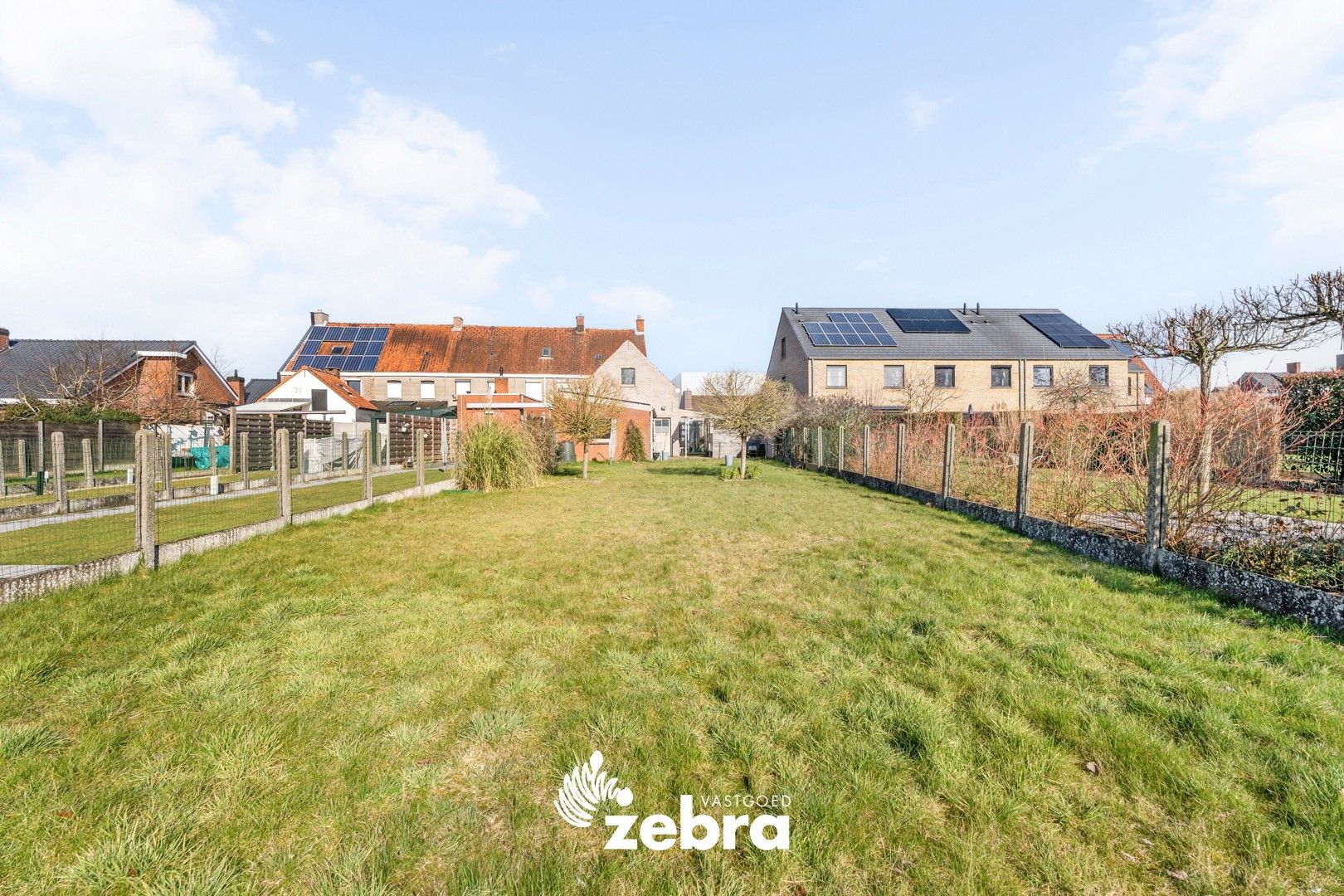 Charmante woning met drie slaapkamers en zuidgerichte tuin te Izegem! foto 22