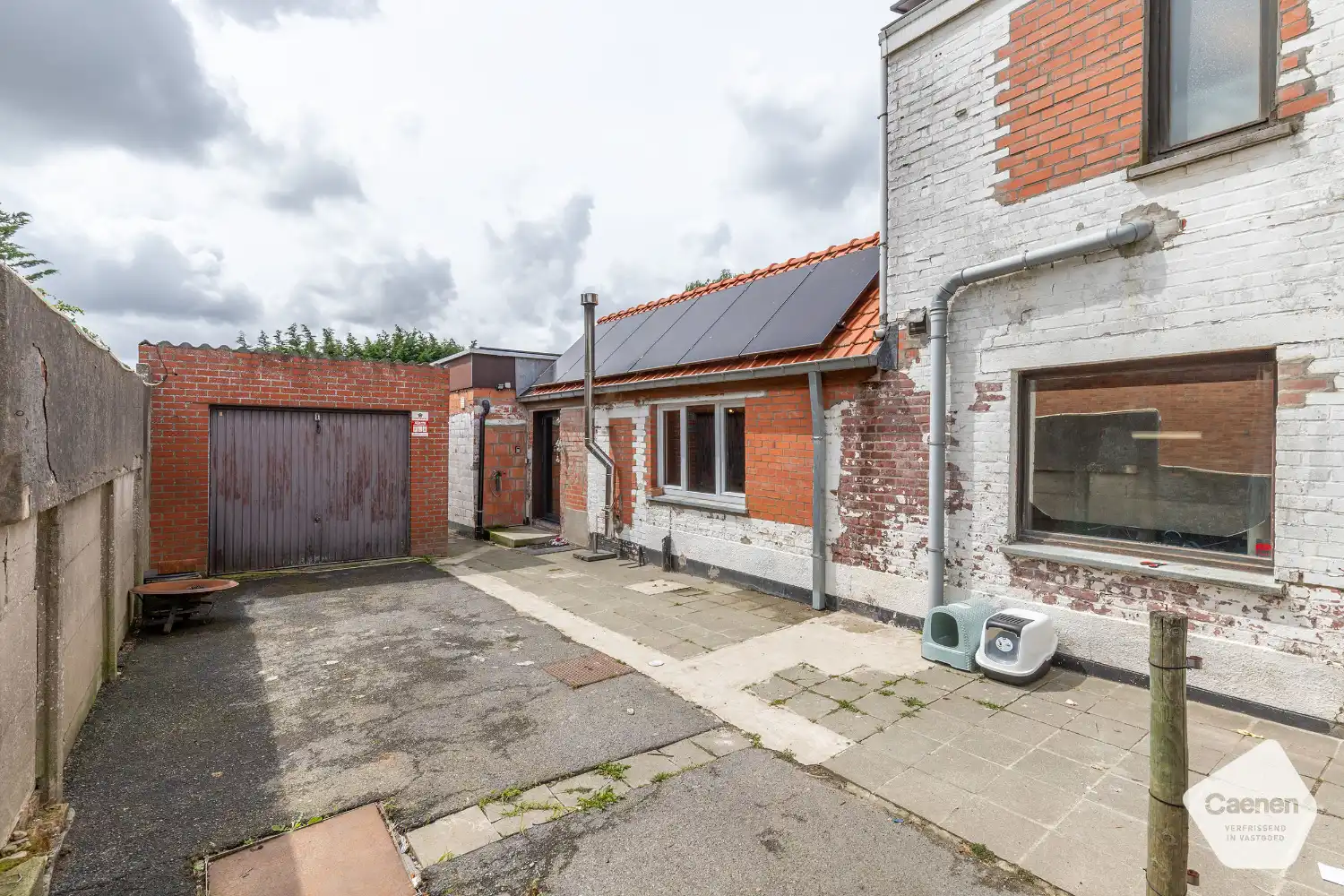 Ruime half-open woning met 4 slaapkamers, muziekstudio/hobbyruimte, garage en leuke tuin foto 12