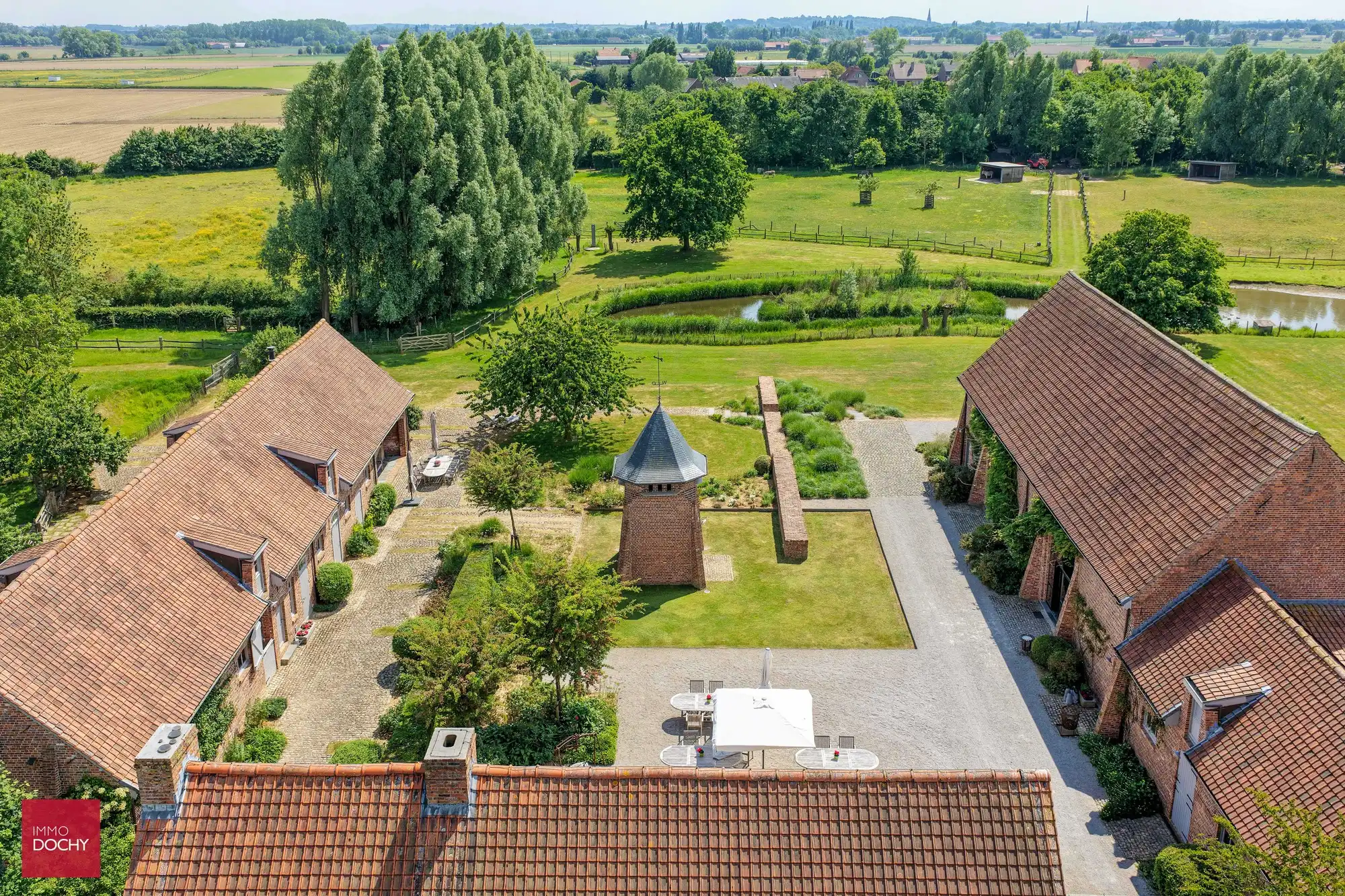 Instapklare hoeve met feestzaal en horeca vergunning foto 3