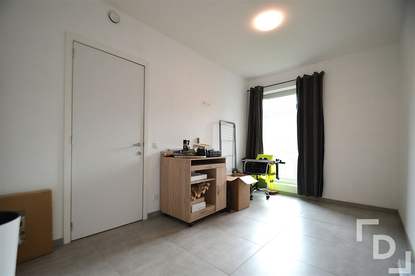 Appartement te huur in centrum Poperinge met staanplaats. foto 8
