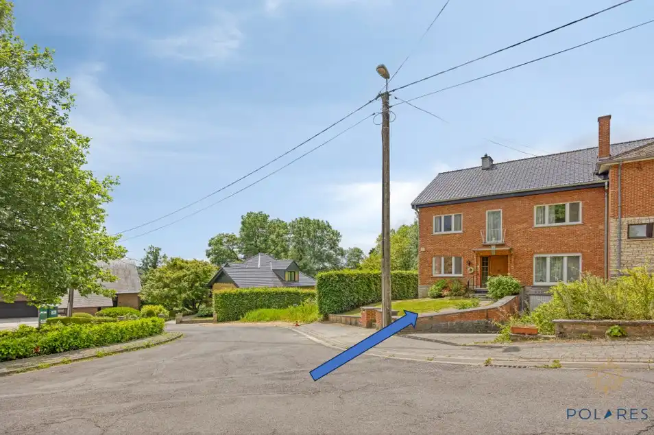 Volledig gerenoveerde gezinswoning op toplocatie in Overijse foto {{pictureIndex}}