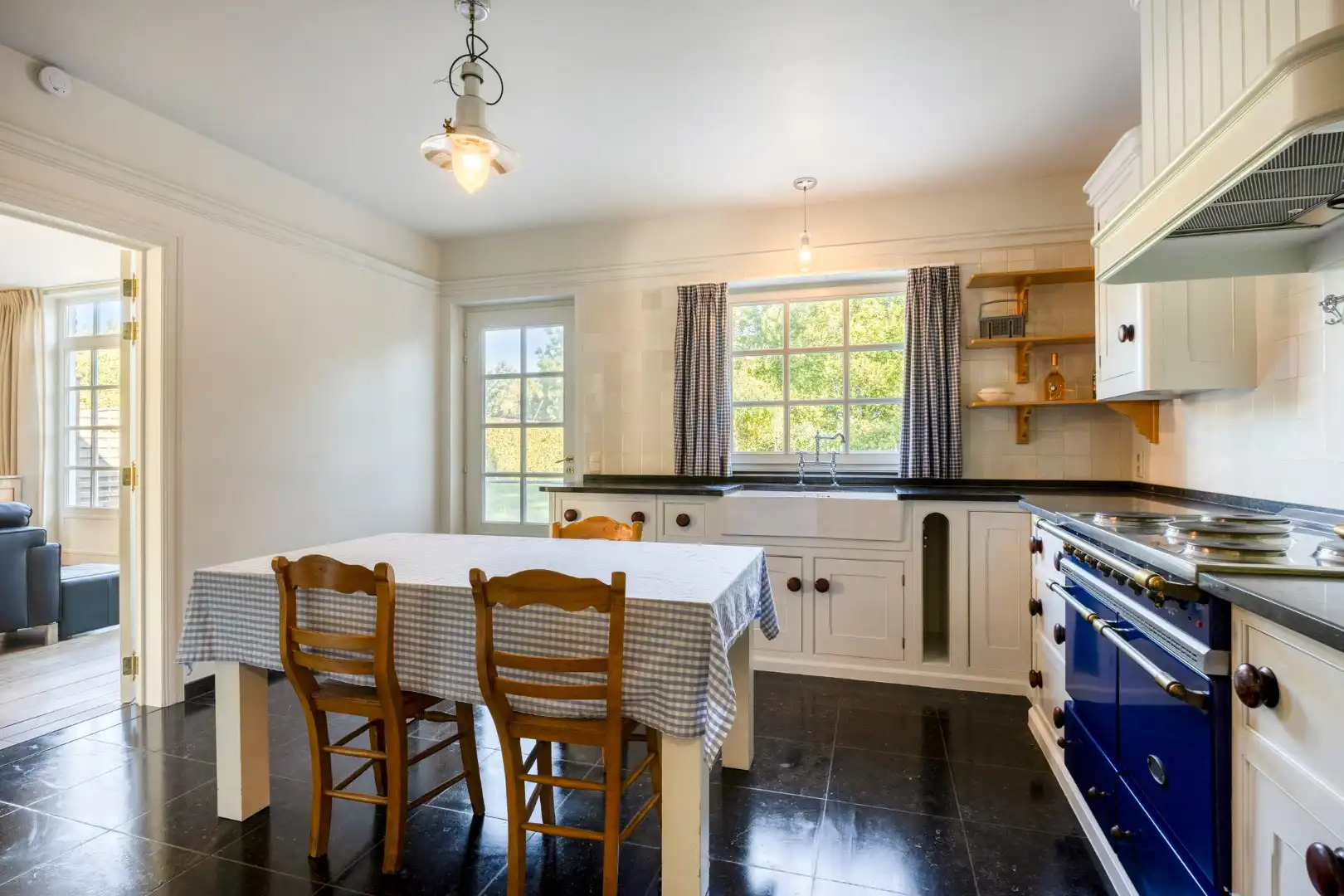 Villa met bureau,  5 slaapkamers, 2 badkamers en ruime tuin in Bierbeek! - EPC 172 kWh/m² - bewoonbare opp. 242 m² foto 10