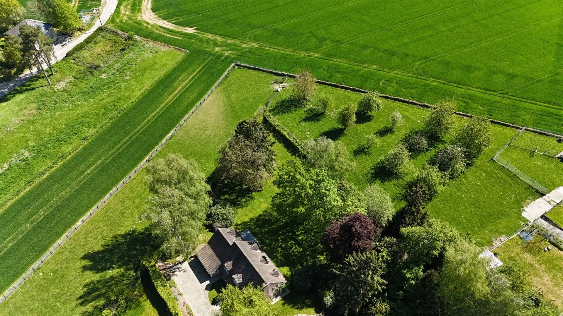 Charmante villa gelegen aan de rand van het Zoniënwoud foto 32