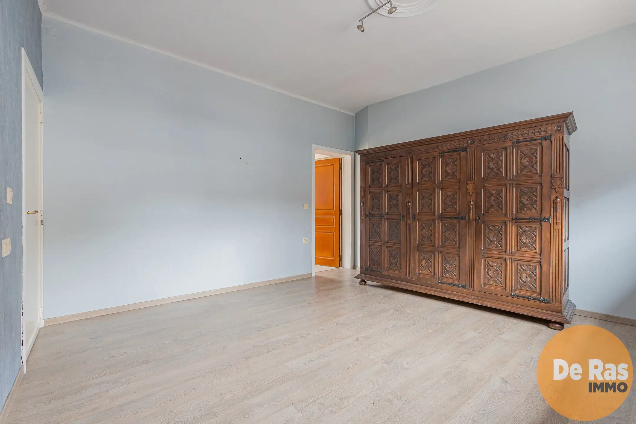 ERPE-MERE - Ruime woning met grote garage en tuin in Mere foto 9