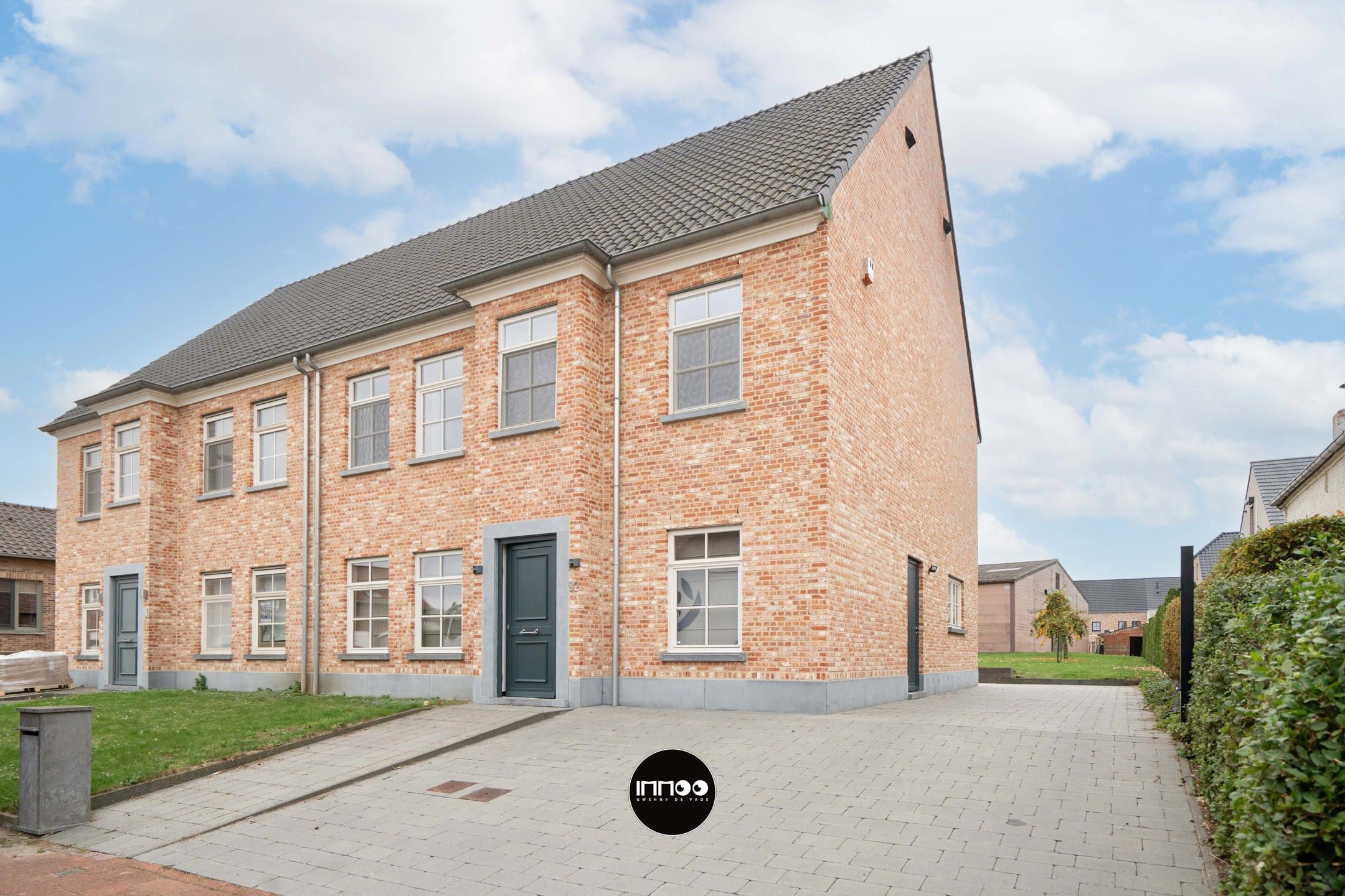 Huis te koop foto {{pictureIndex}}