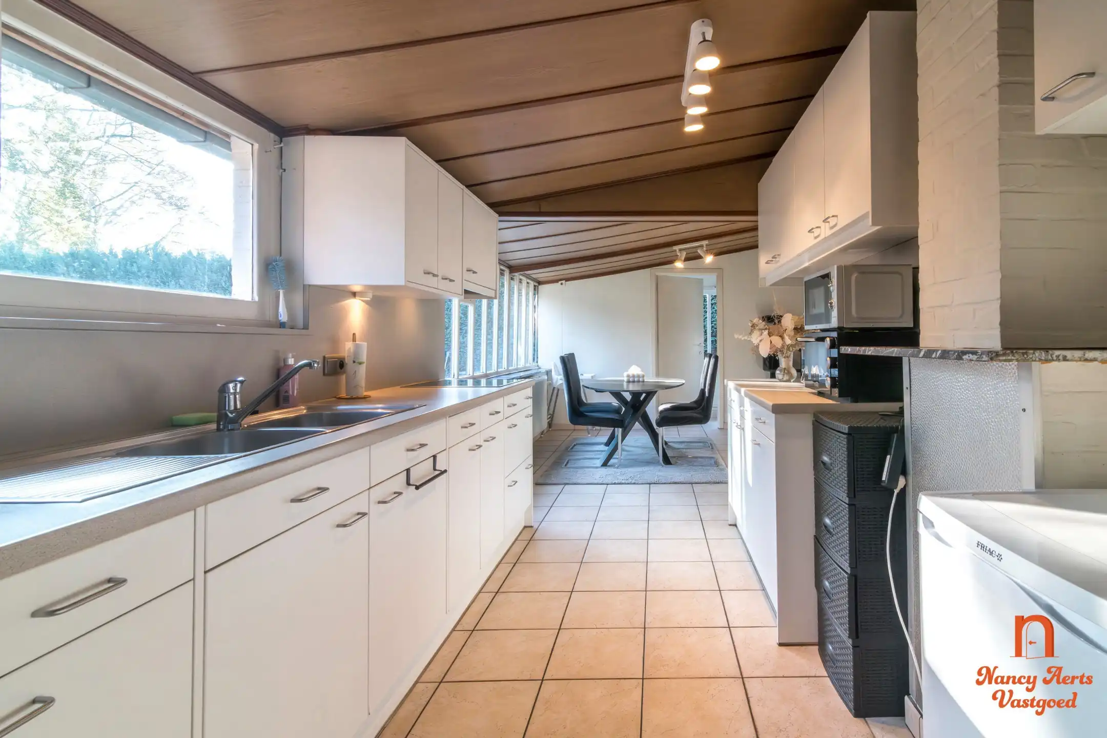 Gezellige bungalow met tuin en renovatiekansen in Koersel foto 12