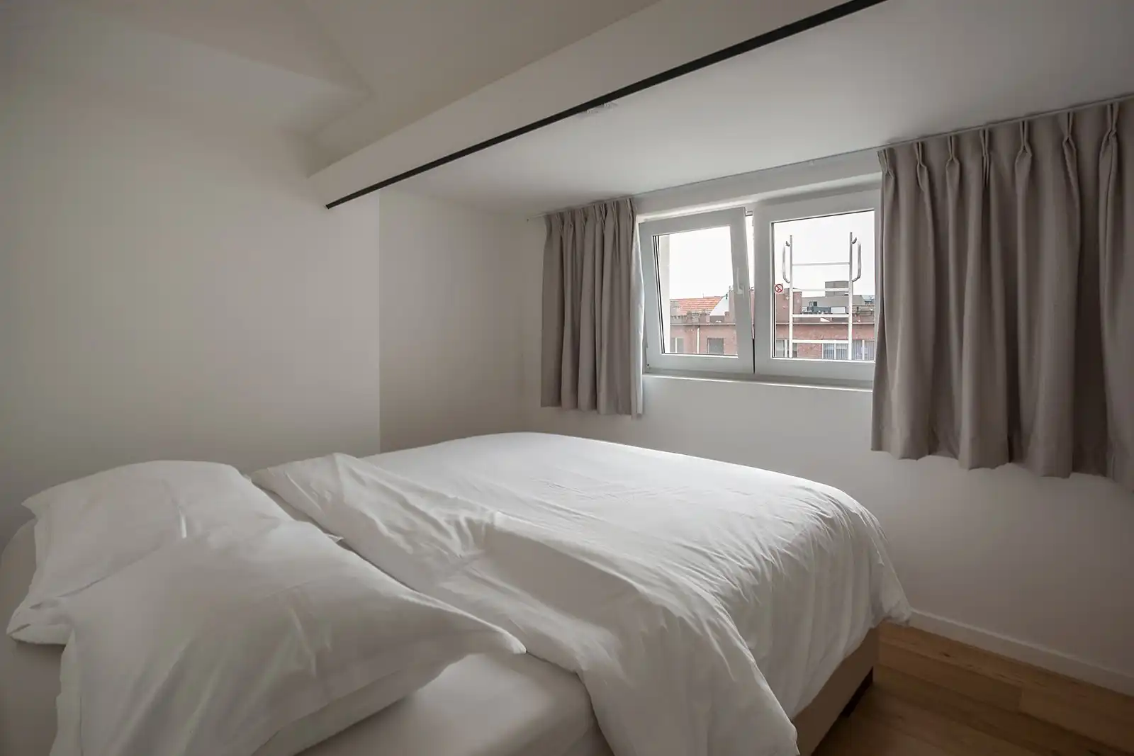 Stijlvol gemeubeld dakappartement foto 9