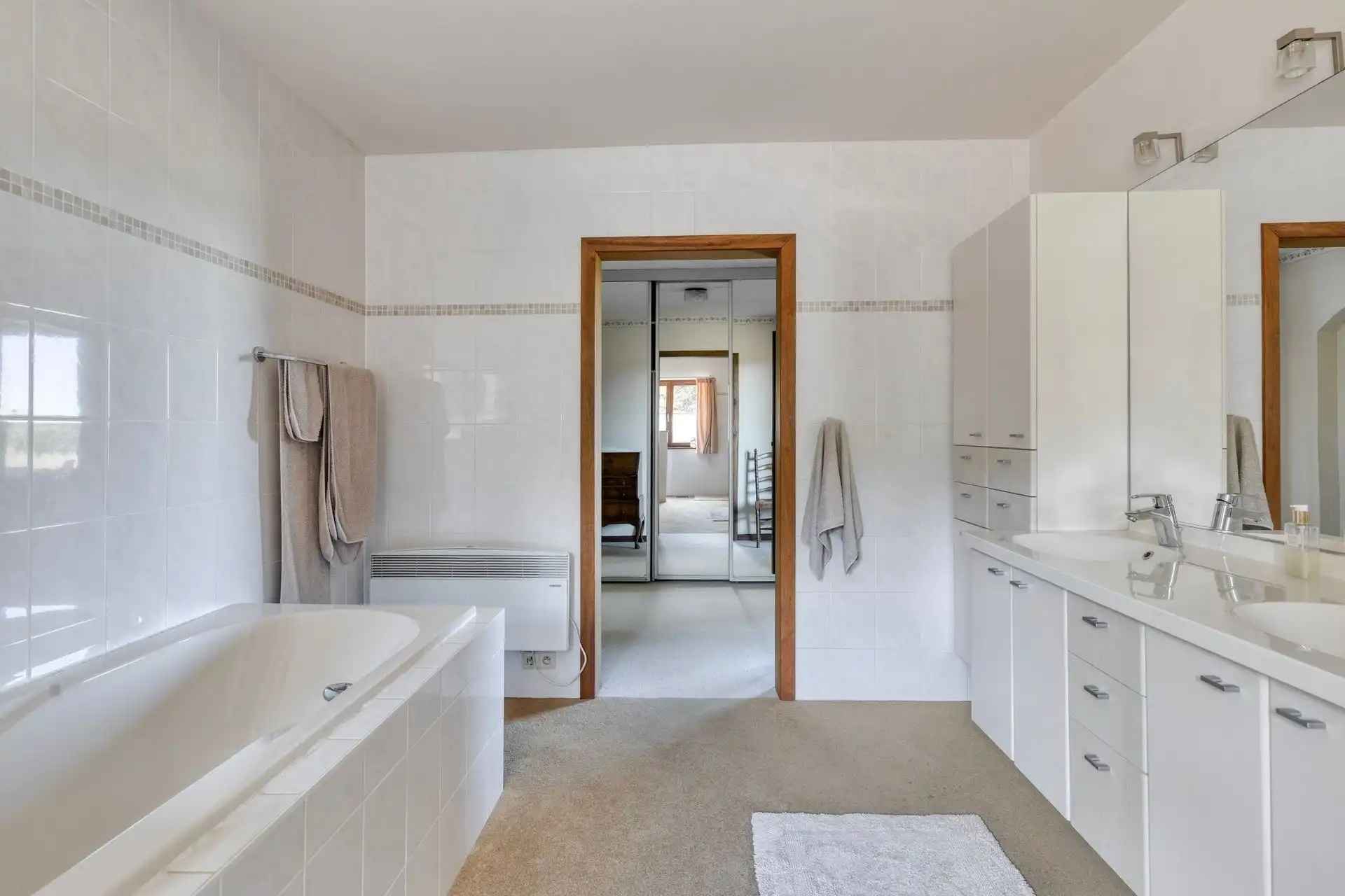 Prachtige klassieke villa op een perceel van ± 7.500 m²  foto 16