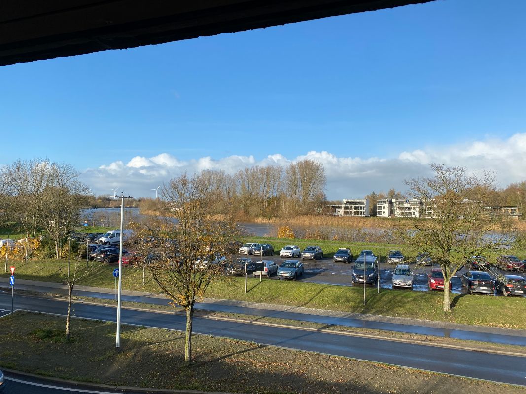 Ruim appartement met 2 slaapkamers, centraal gelegen. foto 11