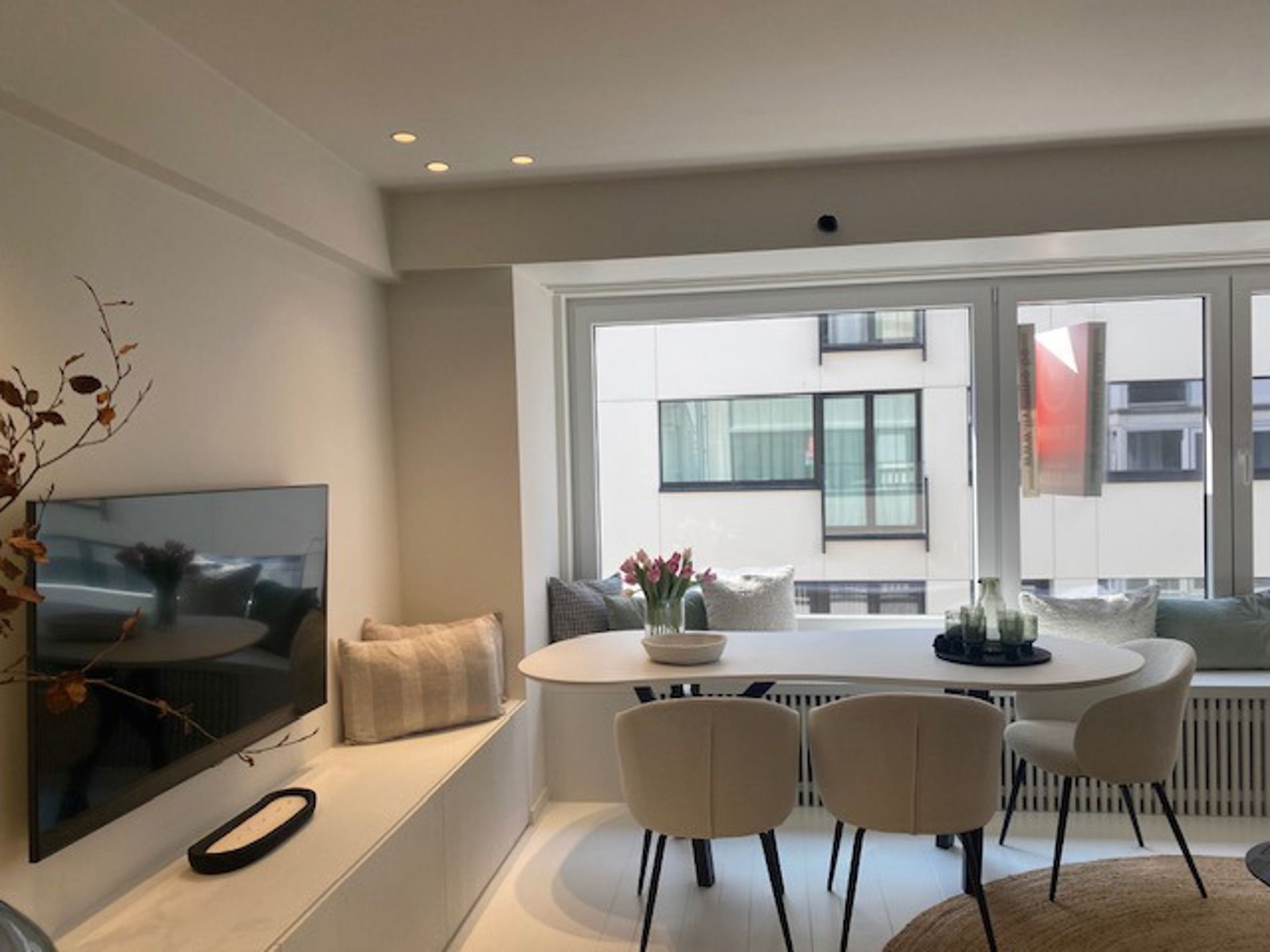 Prachtig gerenoveerd appartement op 100m van de zee. foto 3