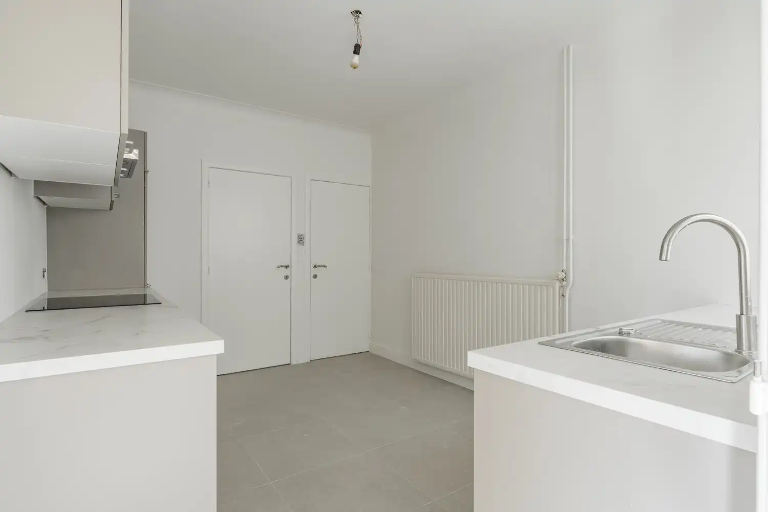 Volledig gerenoveerde ruime gezinswoning in het hart van Eksel foto 12