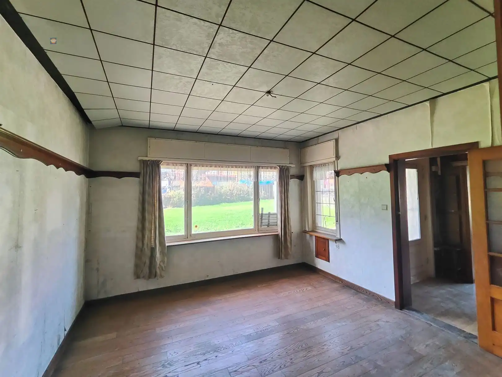 Karaktervolle te renoveren woning met 3 slaapkamers en tuin in Denderleeuw foto 3