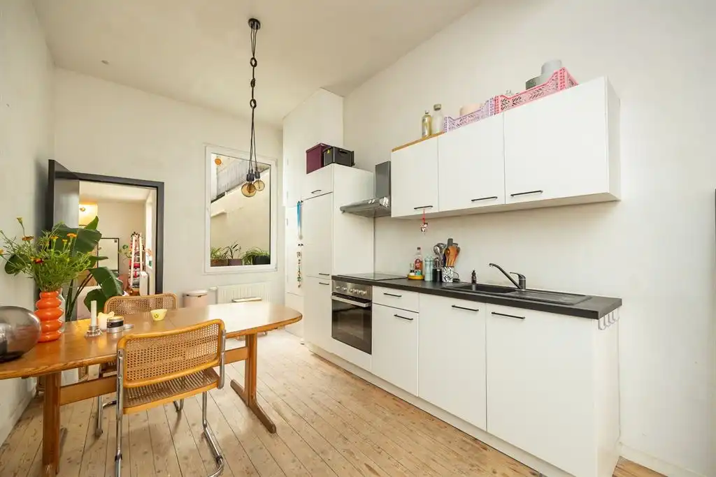 Gelijkvloers app in Boho met terrasje foto 4
