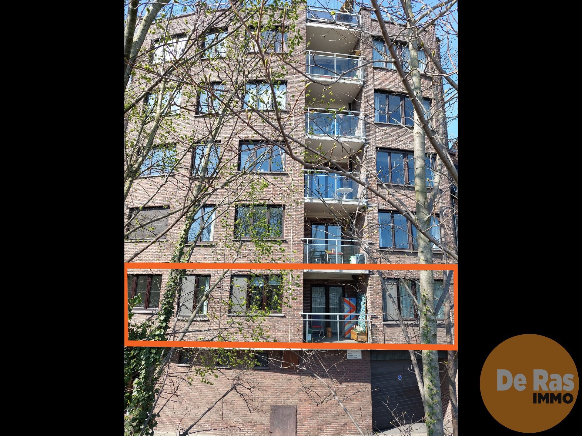 GENT - Instapklaar 4 slaapkamer appartement op 1ste verdiep foto 29