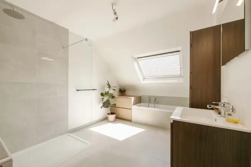 🏡✨ Prachtige woning met tuin, 3 ruime slaapkamers en garage TE KOOP in WIELSBEKE foto 10