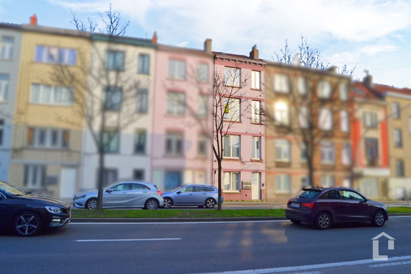 Knus appartement te huur in centrum Gent mét terras foto {{pictureIndex}}