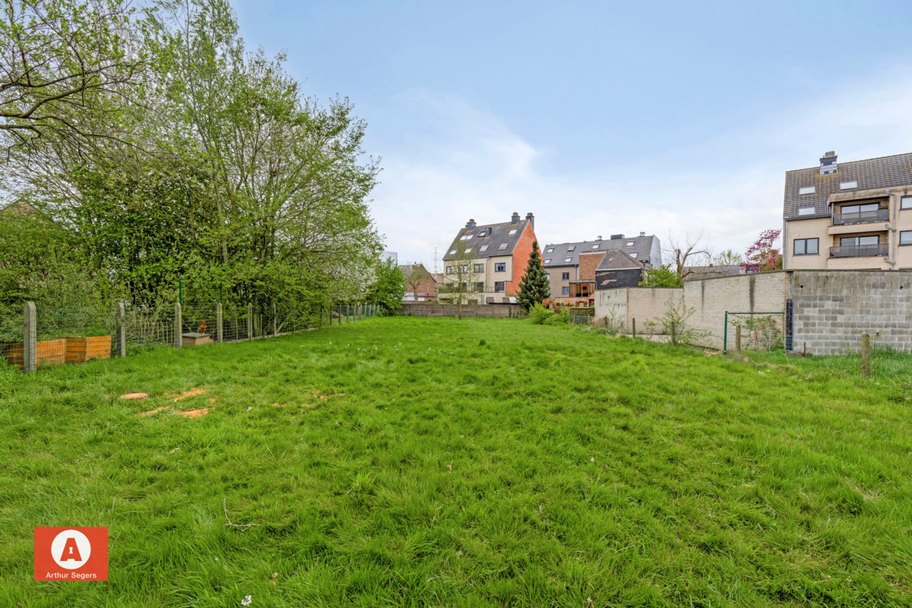 Projectgrond: 4/5 appartementen of gezinswoning met tuin. foto 5