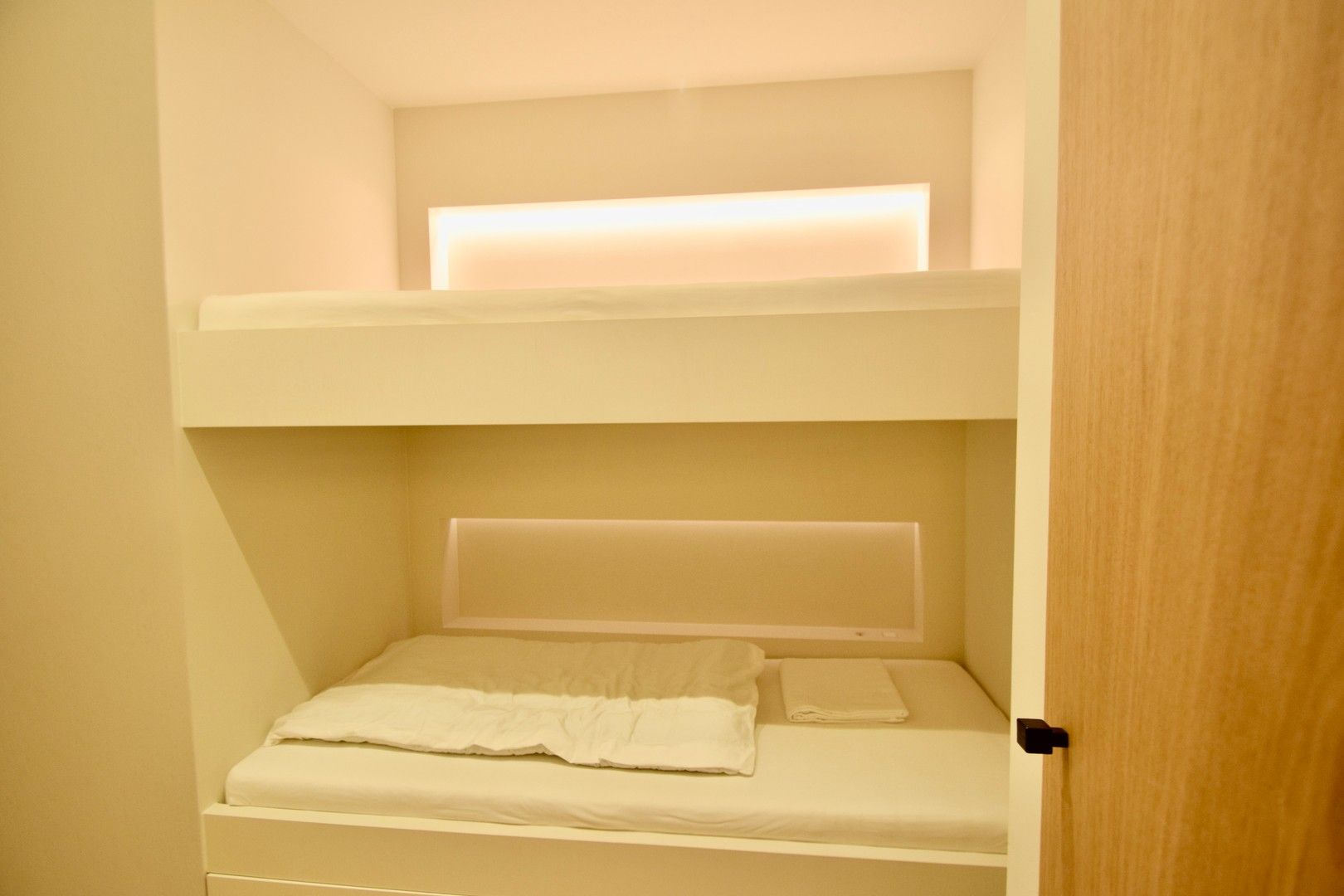 Luxueus appartement met zijdelings zeezicht, gelegen tussen de Kustlaan en de Dumortierlaan. foto 15