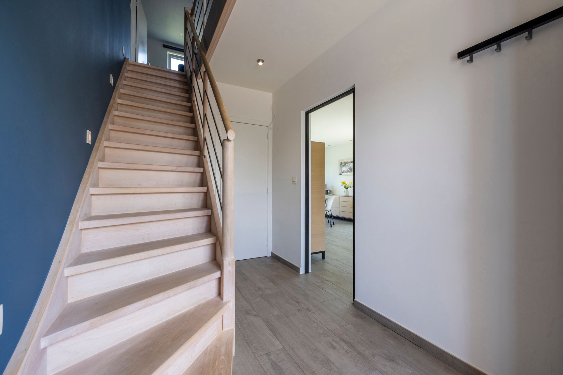 Energiezuinige woning met 4 slaapkamers en garage te koop! foto 3