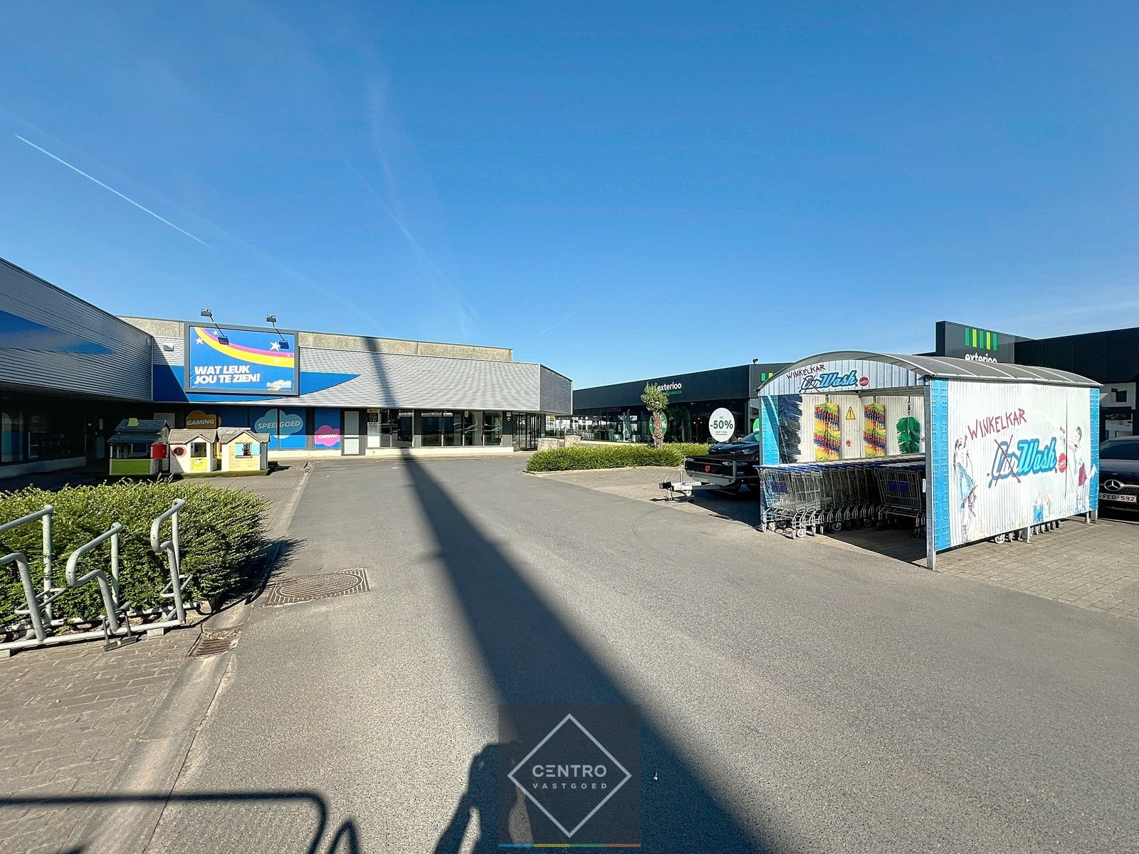 RUIME (± 450 m²) baanwinkel te huur in hét bruisende MAMMOETCENTER van Roeselare ! foto 10