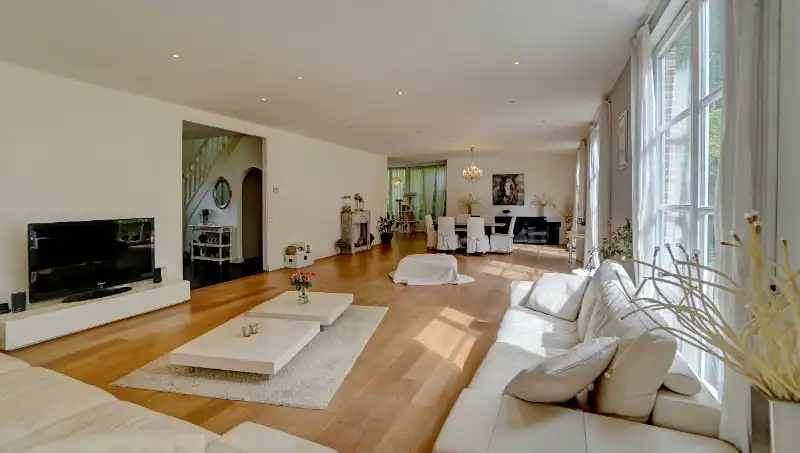 Villa van 390m² op 30 are foto 5