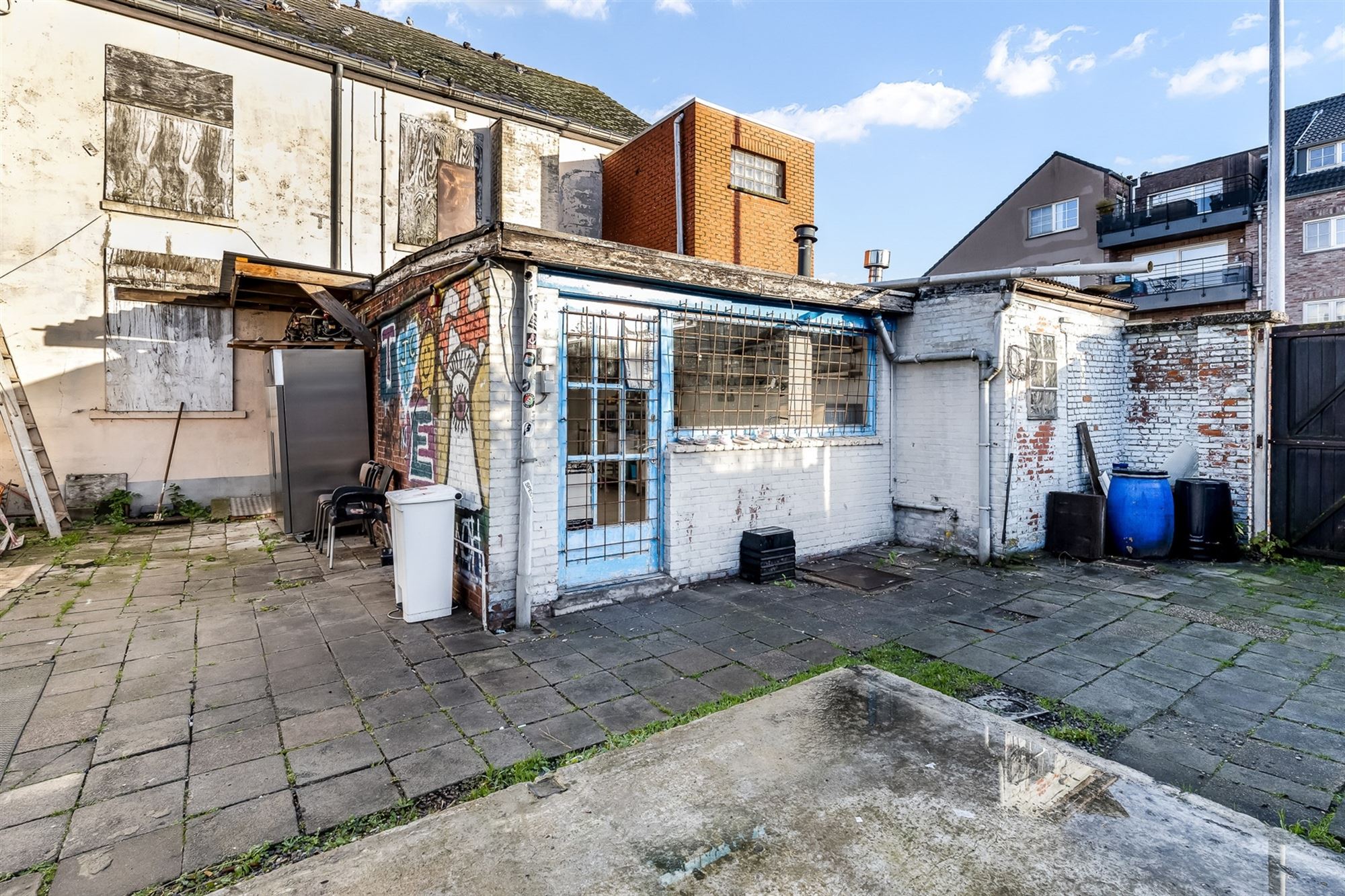 TE RENOVEREN HORECAZAAK MET POTENTIEEL, ZEER GOED GELEGEN IN HET CENTRUM VAN LEOPOLDSBURG foto 25