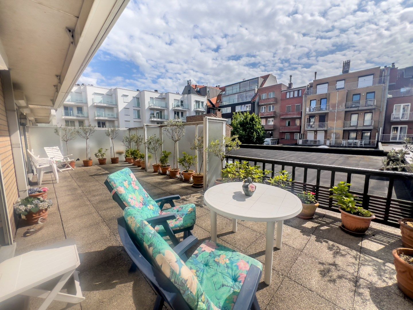 Ruim woonappartement met prachtig zonneterras (30m²) gelegen vlakbij de Dumortierlaan. foto 25