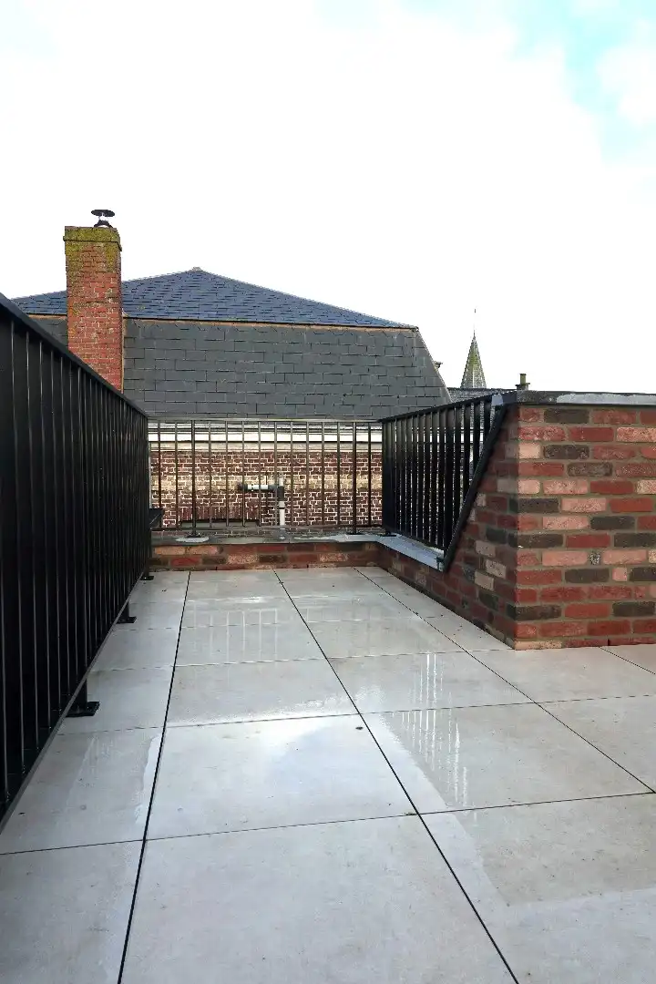 Prachtig 3-slaapkamerappartement met staanplaats in het voormalige gemeentehuis van Vleteren foto 25