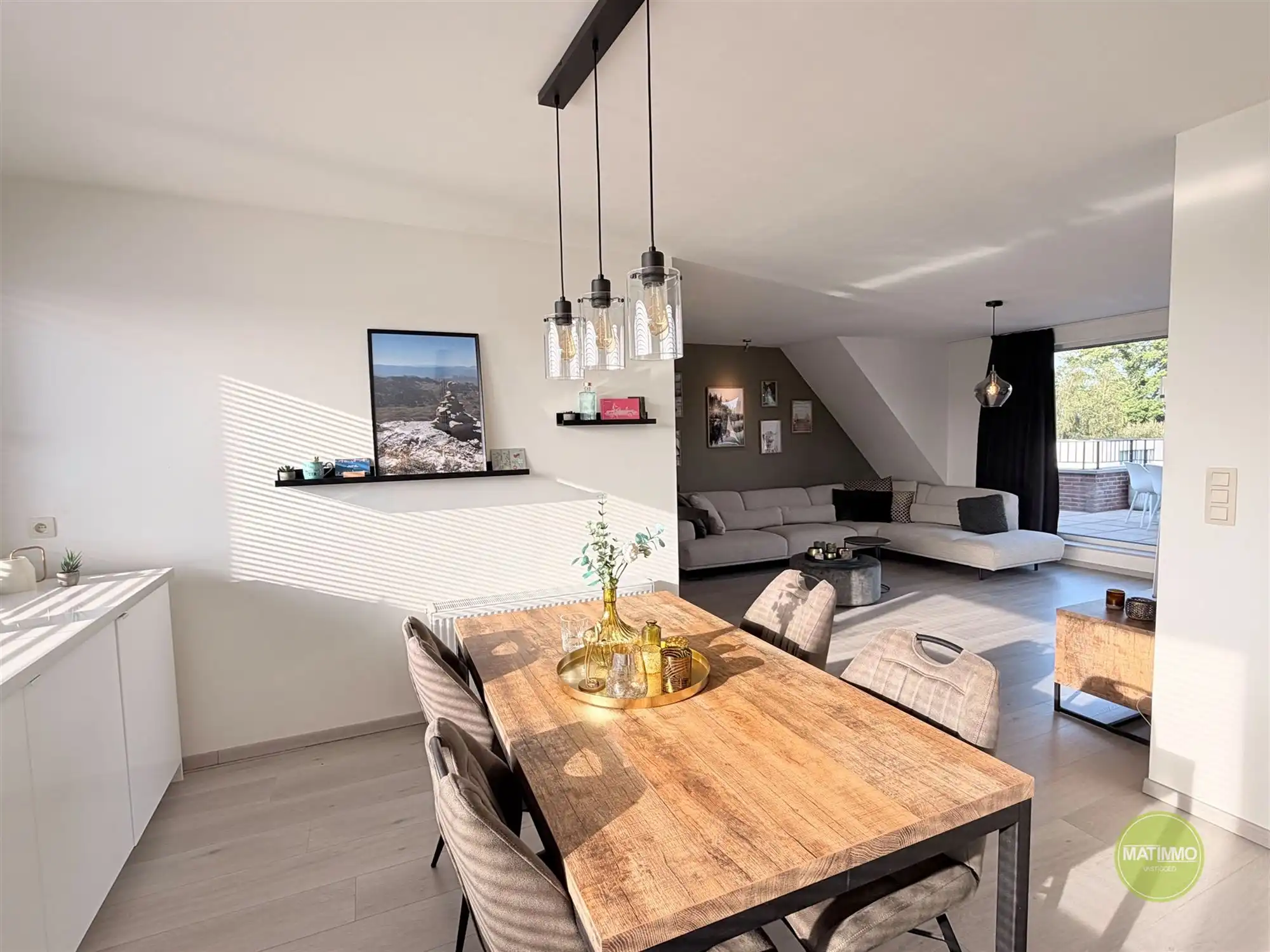 BEMEUBELD DAKAPPARTEMENT MET RUIM TERRAS IN MOL foto 7