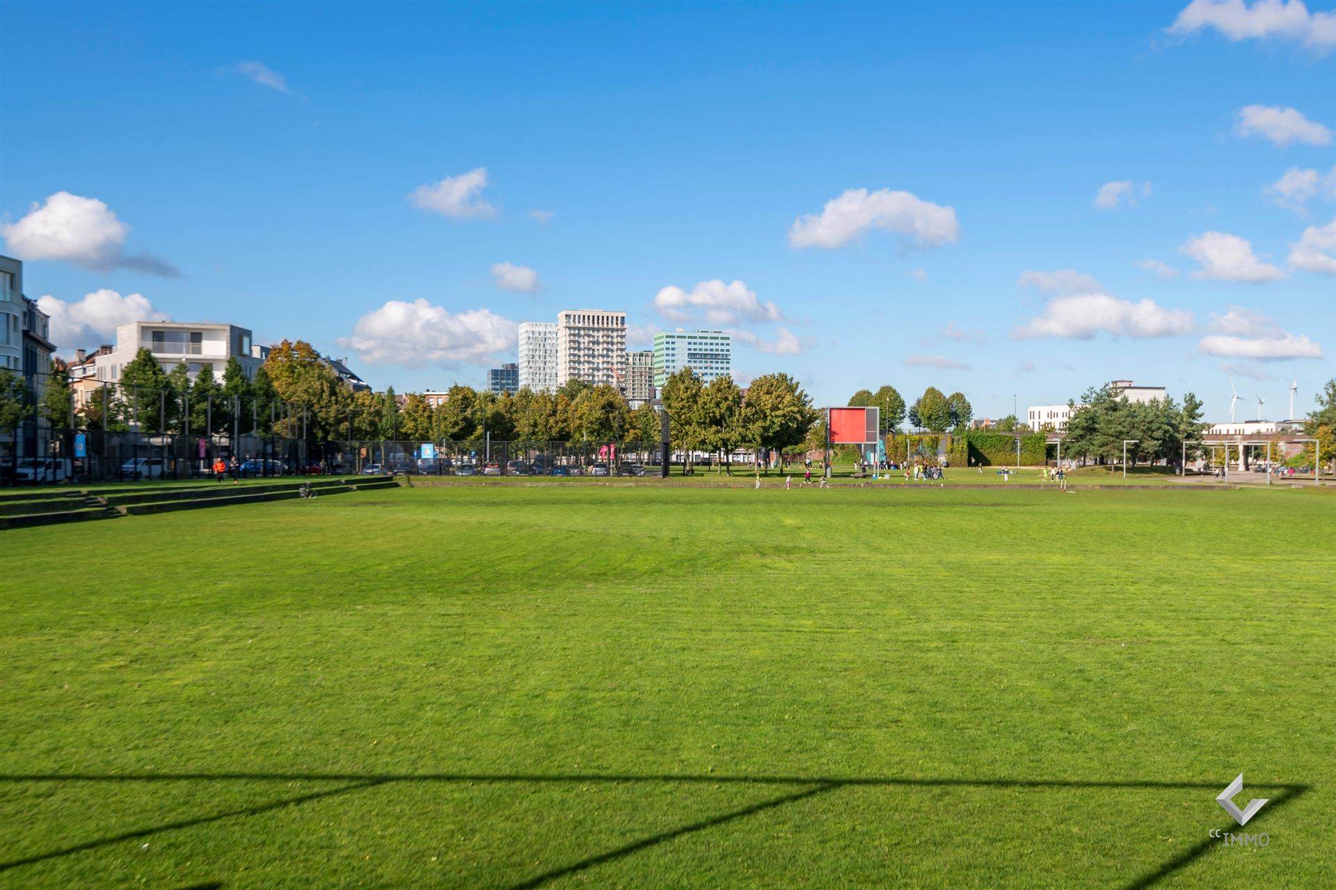 Instapklaar GLV appartement ca. 63m² aan park Spoor-Noord! foto 10