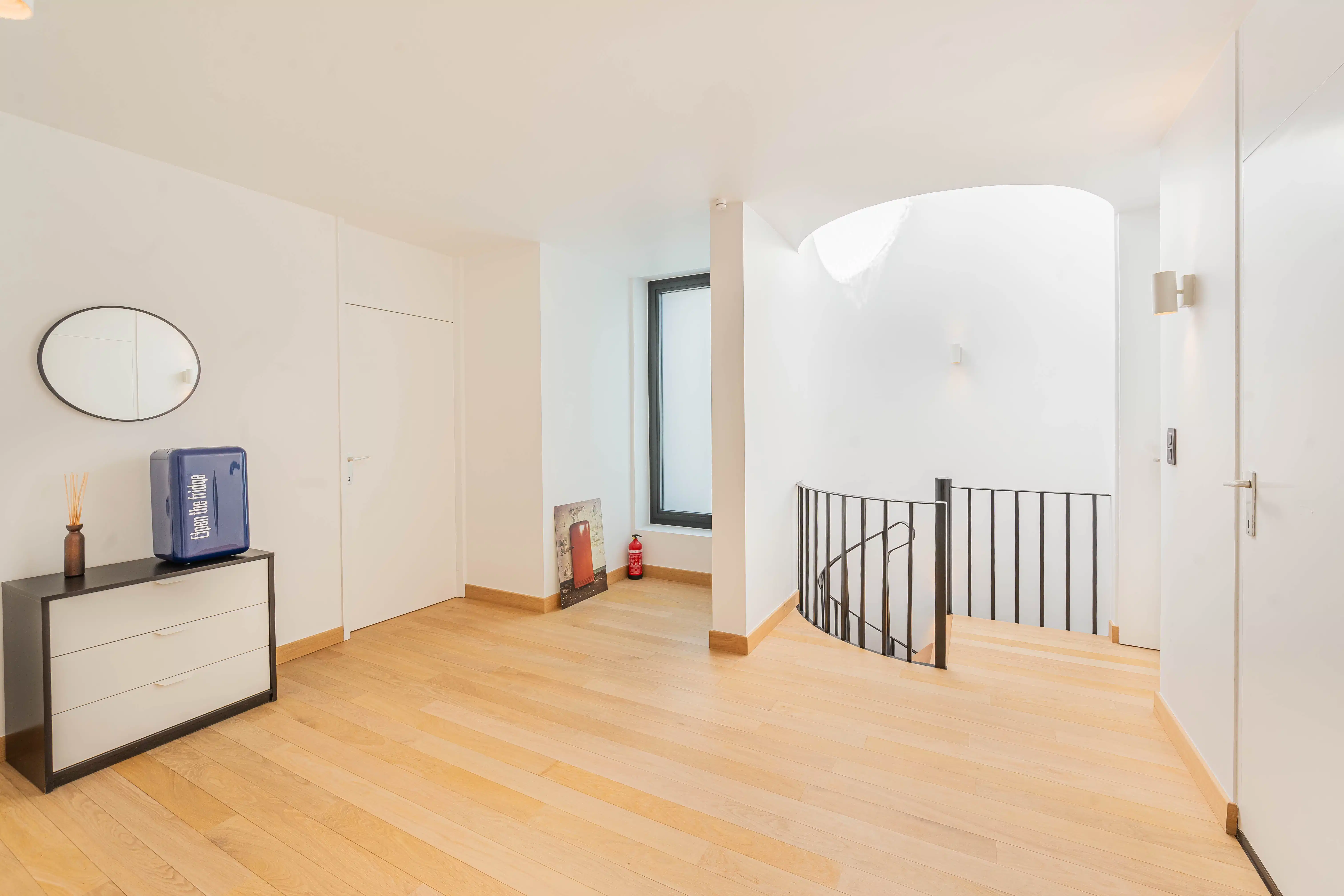 Knappe villa met kantoor, studio of praktijk mogelijkheden foto 26