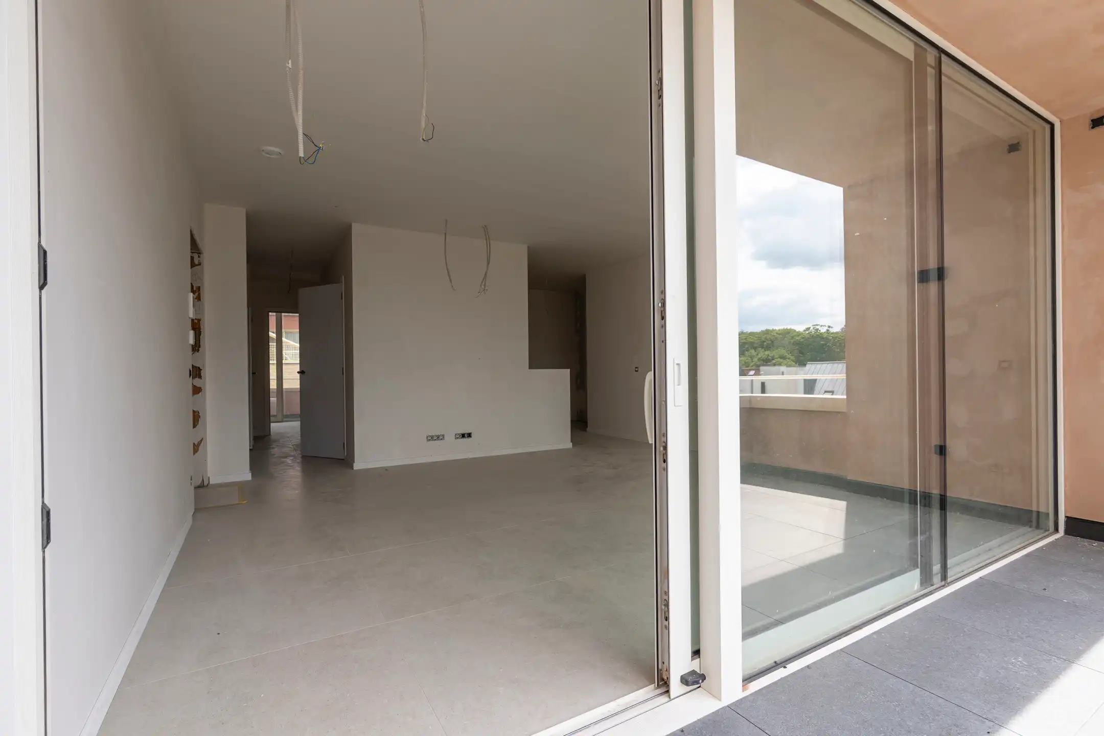 Appartement 85m² met 2 slpks + groot terras 26m² & carport foto 11