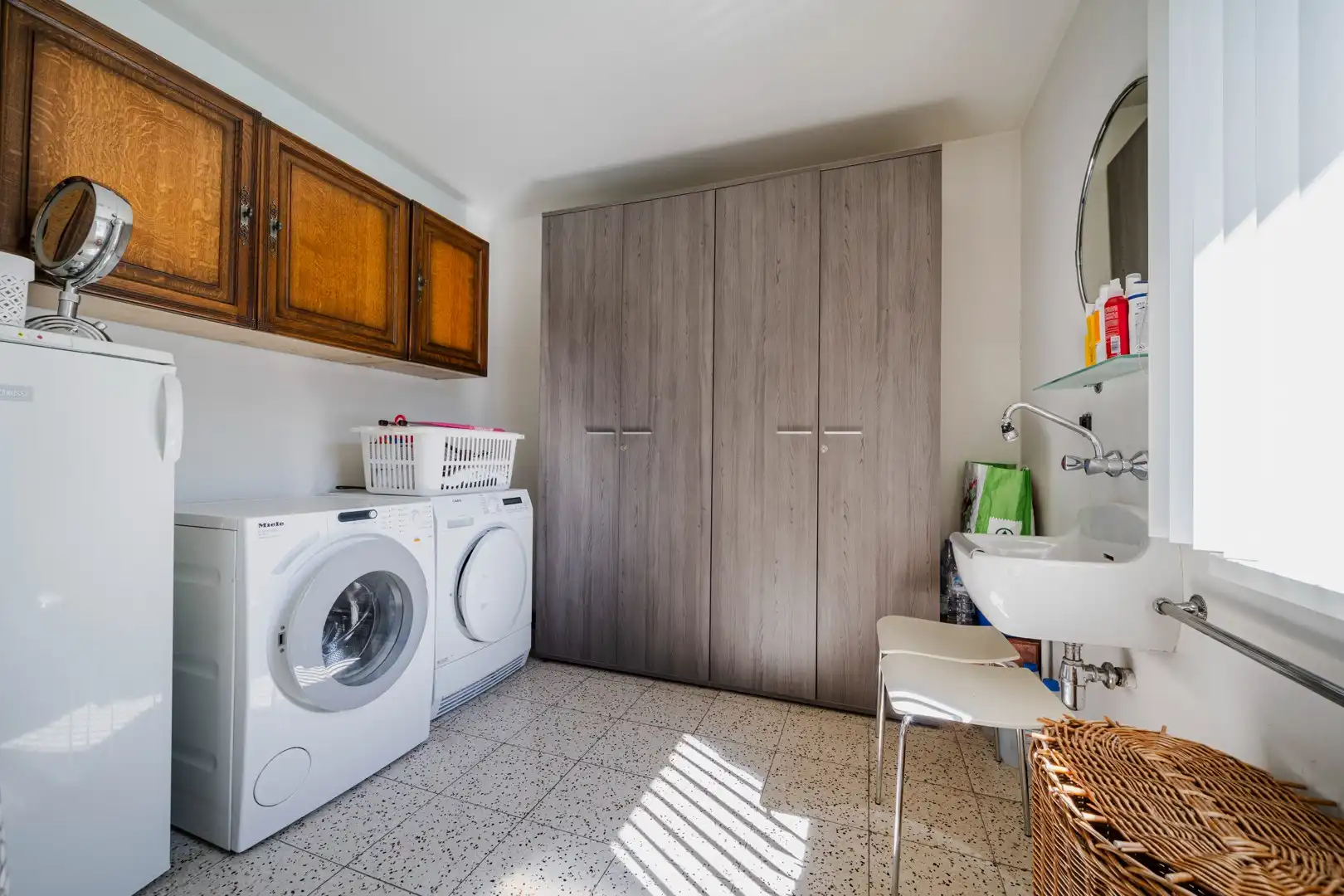 Charmante woning met 4 slaapkamers en verzorgde tuin met zwembad foto 19