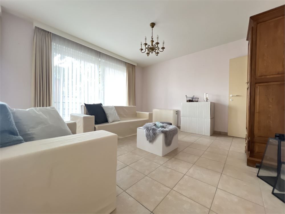 Ruim en lichtrijk app. met 2 slpks + garage mogelijk foto 2