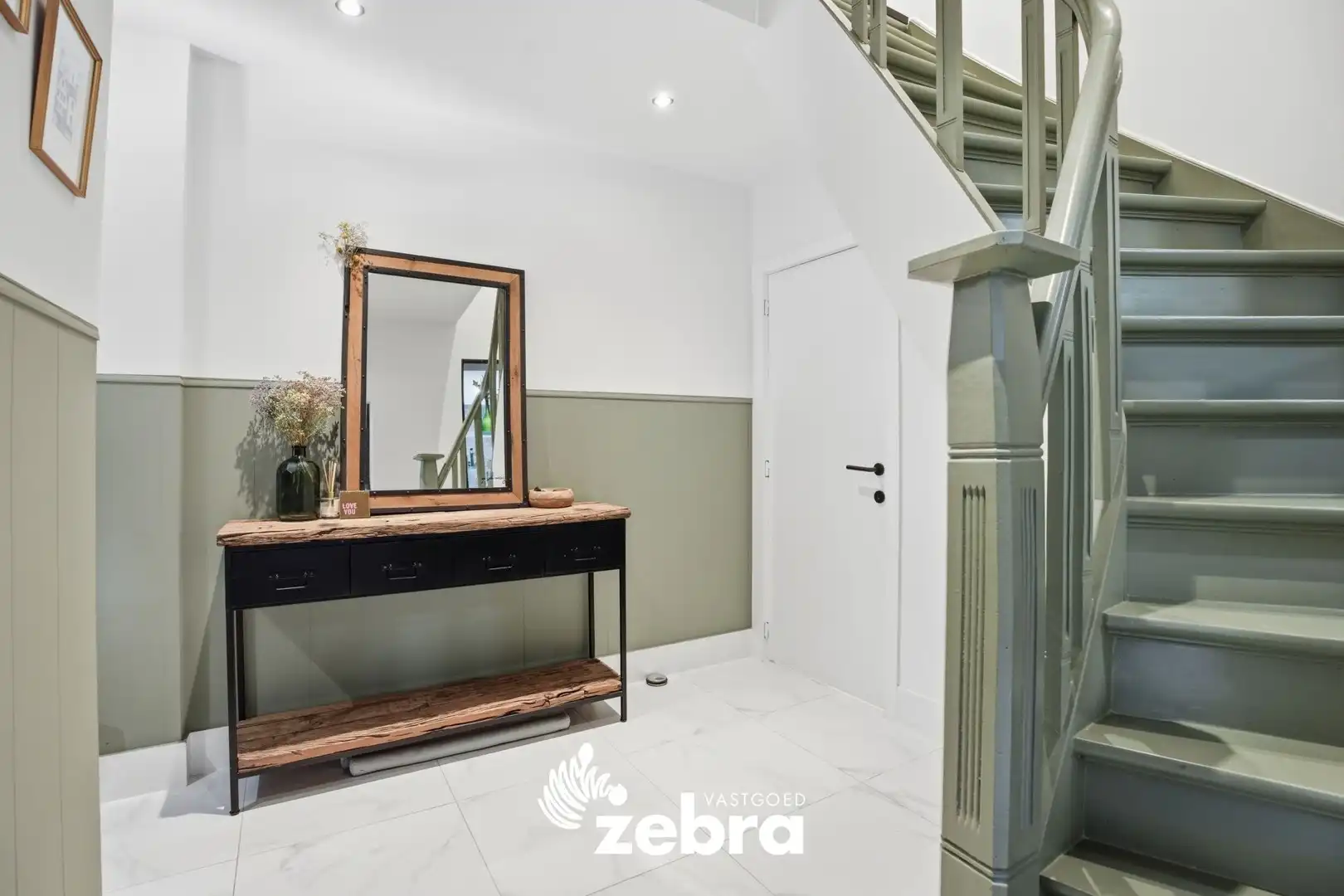 Ruime energiezuinige gezinswoning met tuin op centrale ligging! foto 3