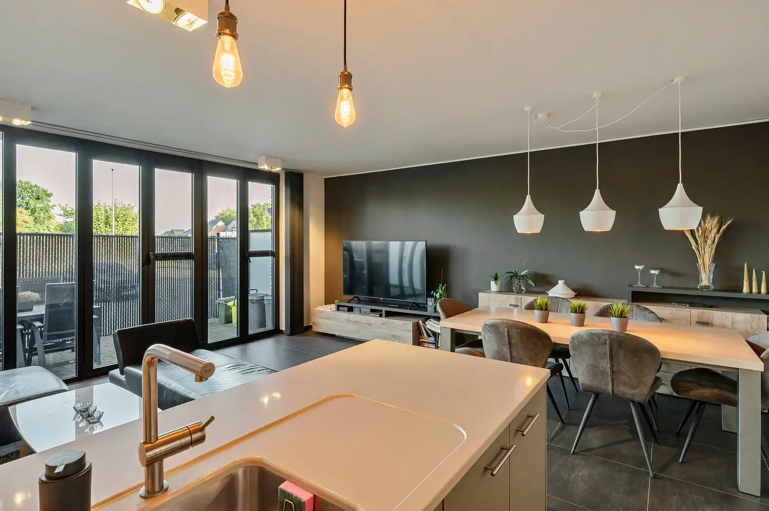 TE KOOP | Instapklaar gelijkvloers appartement in het centrum van Heist-op-den-Berg. foto 10