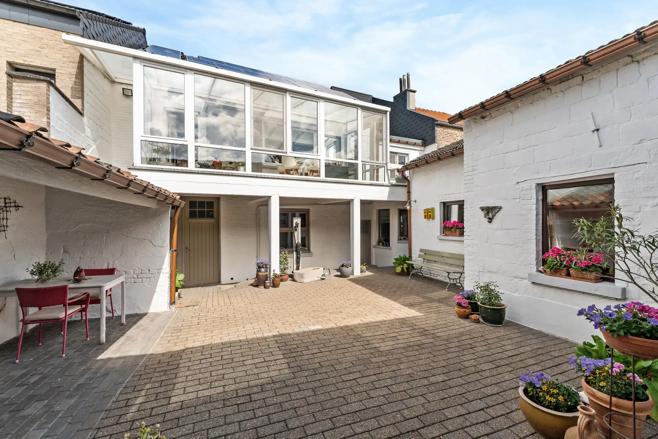 Karaktervolle woning met prachtige koer te Zussen foto 21