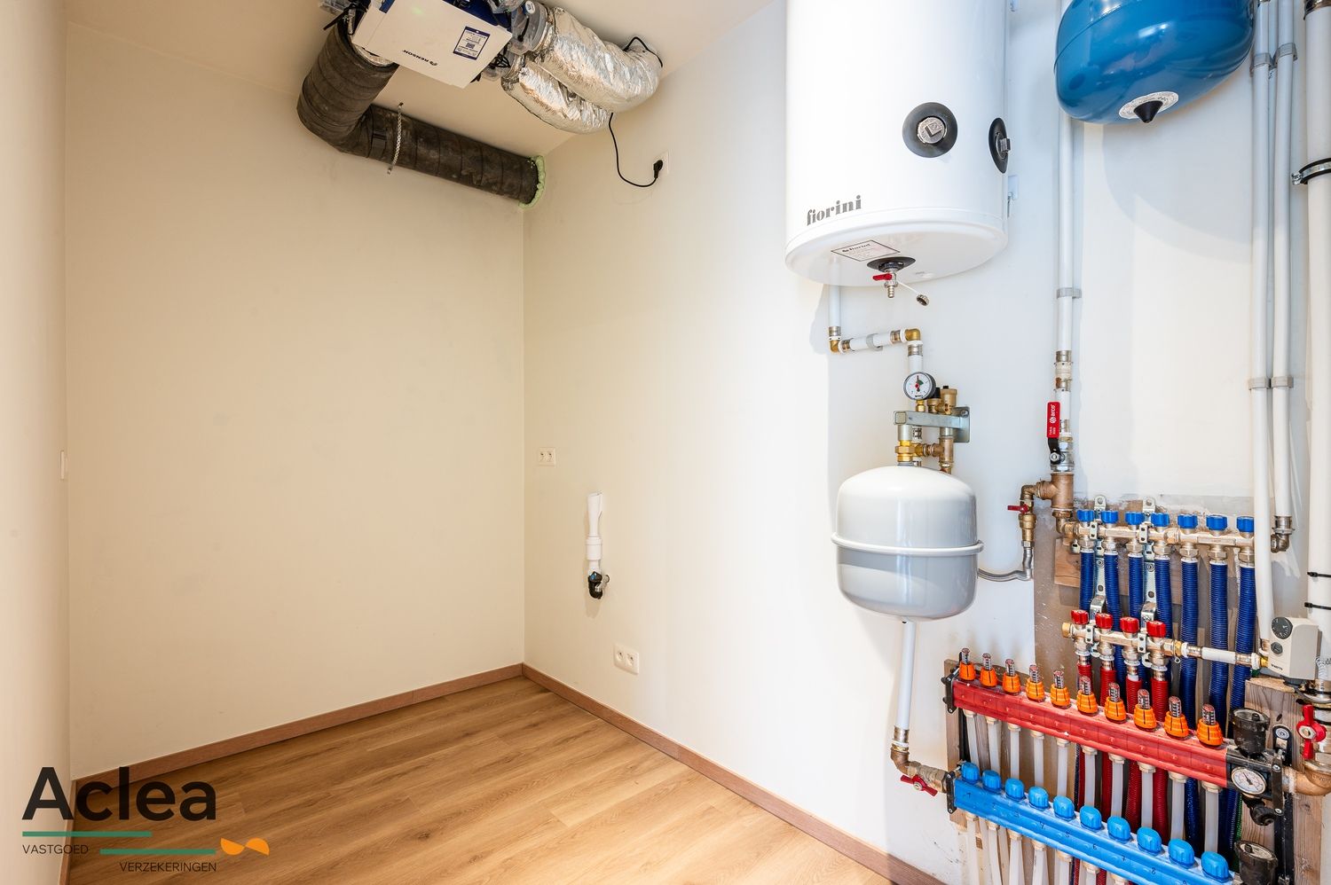 Ruim gelijkvloers nieuwbouw appartement met 2 autostaanplaatsen - 6% BTW MOGELIJK foto 17